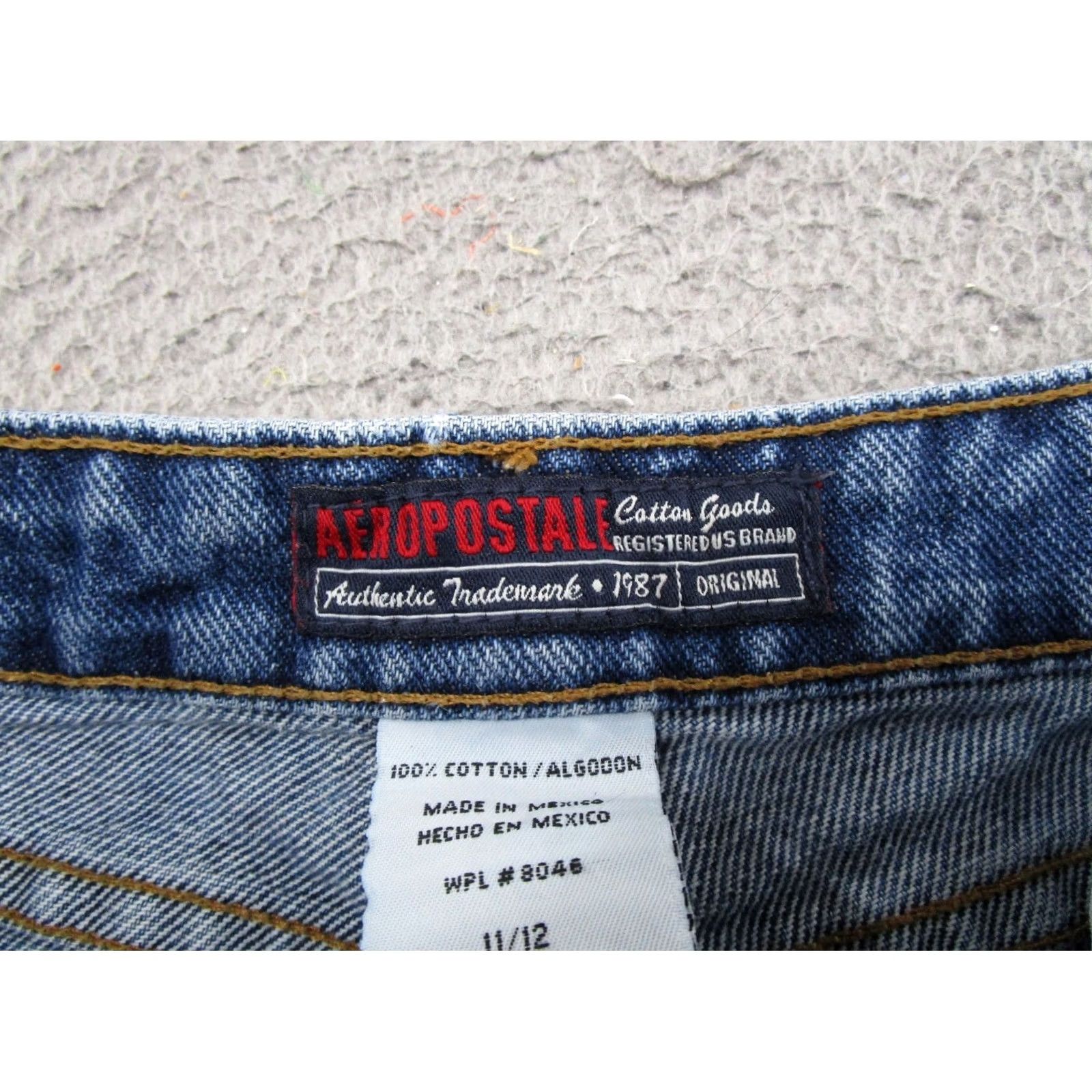 Vintage Aéropostale VTG Women's Denim Shorts Blue 12 Cotton 5-Pocket Casual 2000s Ladies Jeans Shorty Pants Size 34" / US 12 / IT 48 - 2 Thumbnail