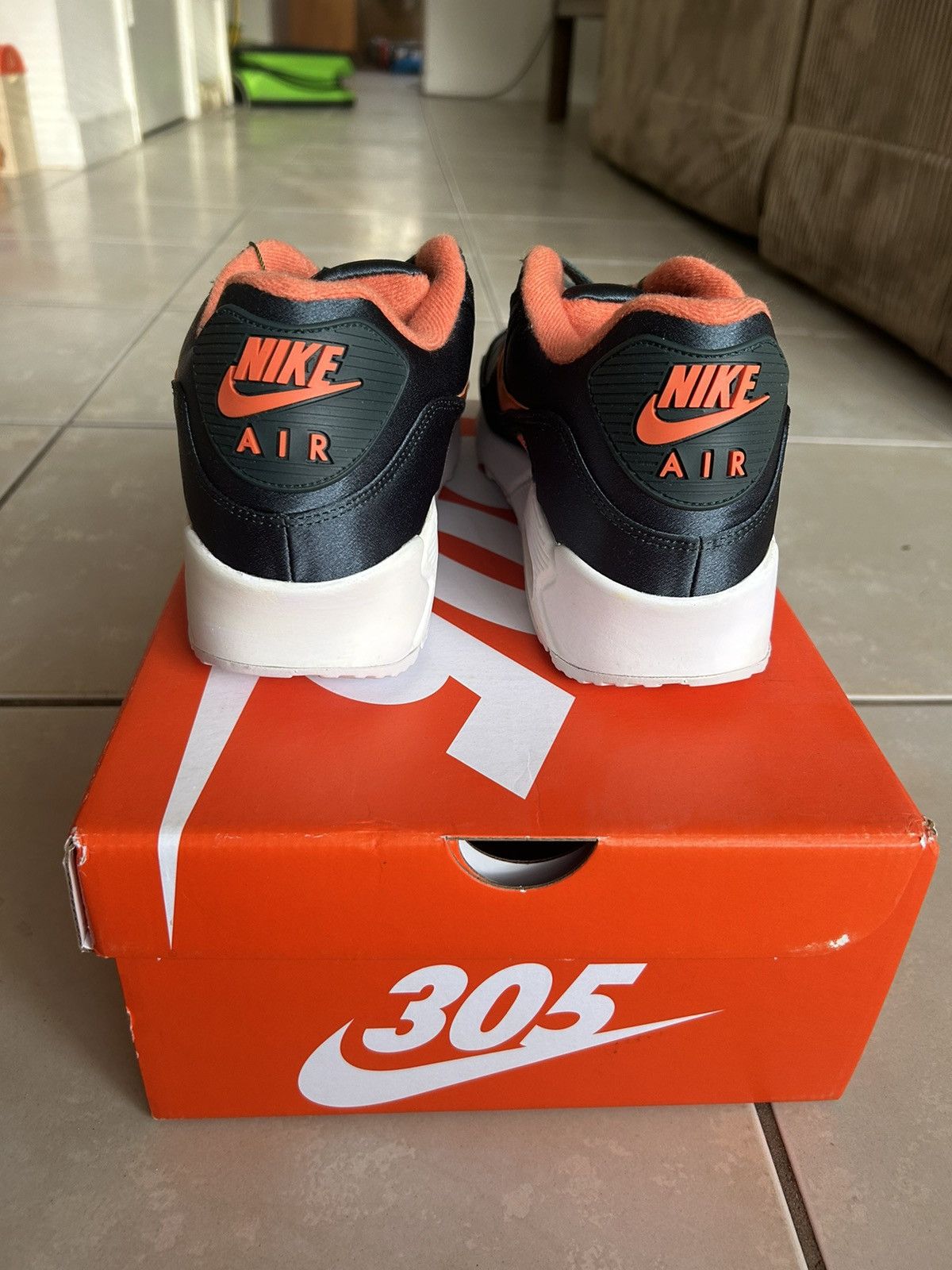 Nike Nike Air Max 90 Unknwn MIA305FL Sz 10.5 Size US 10.5 / EU 43-44 - 4 Thumbnail