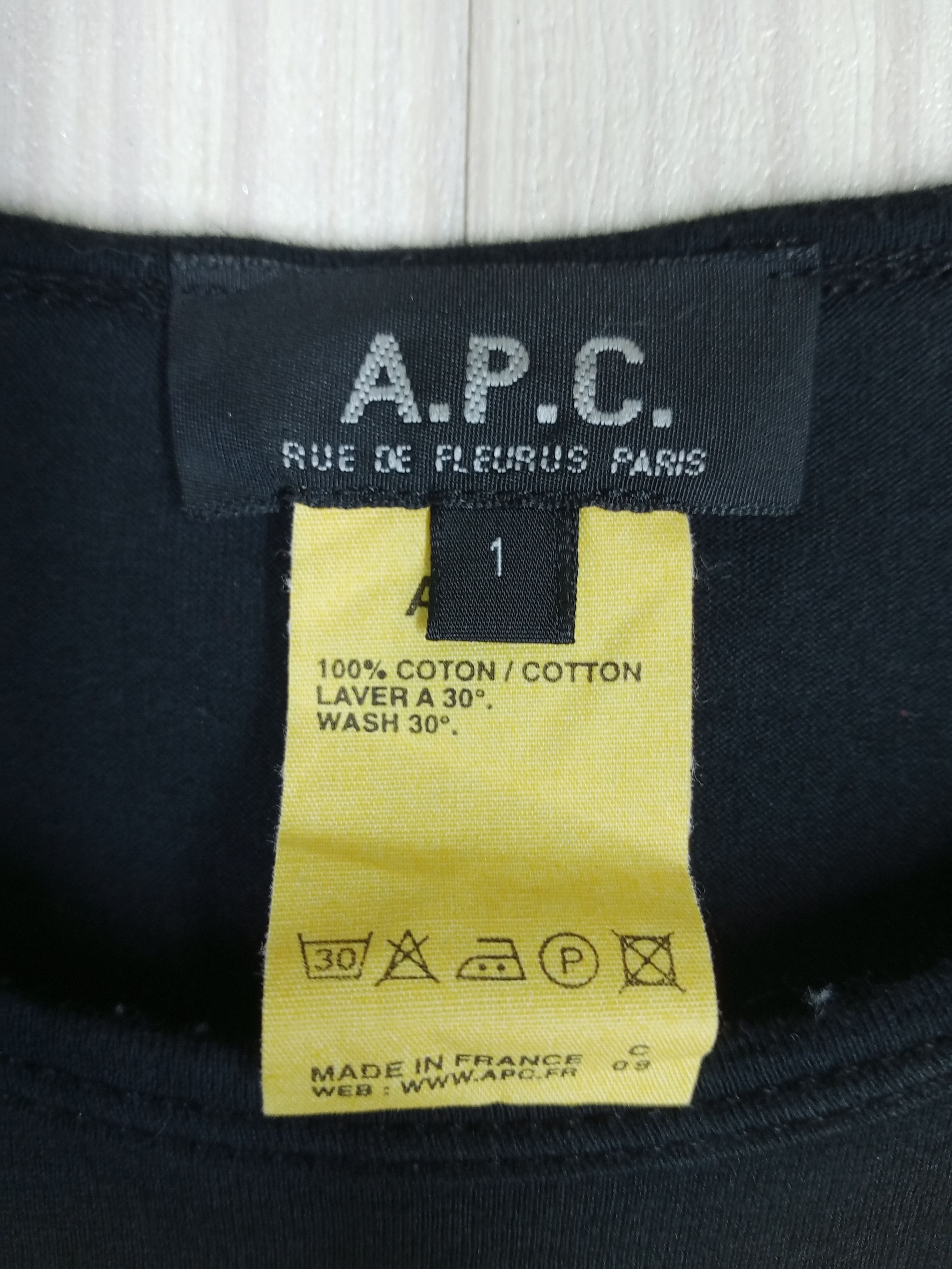 A.P.C. Rare Vintage A.P.C. Single Pocket Tshirt Size US M / EU 48-50 / 2 - 5 Thumbnail