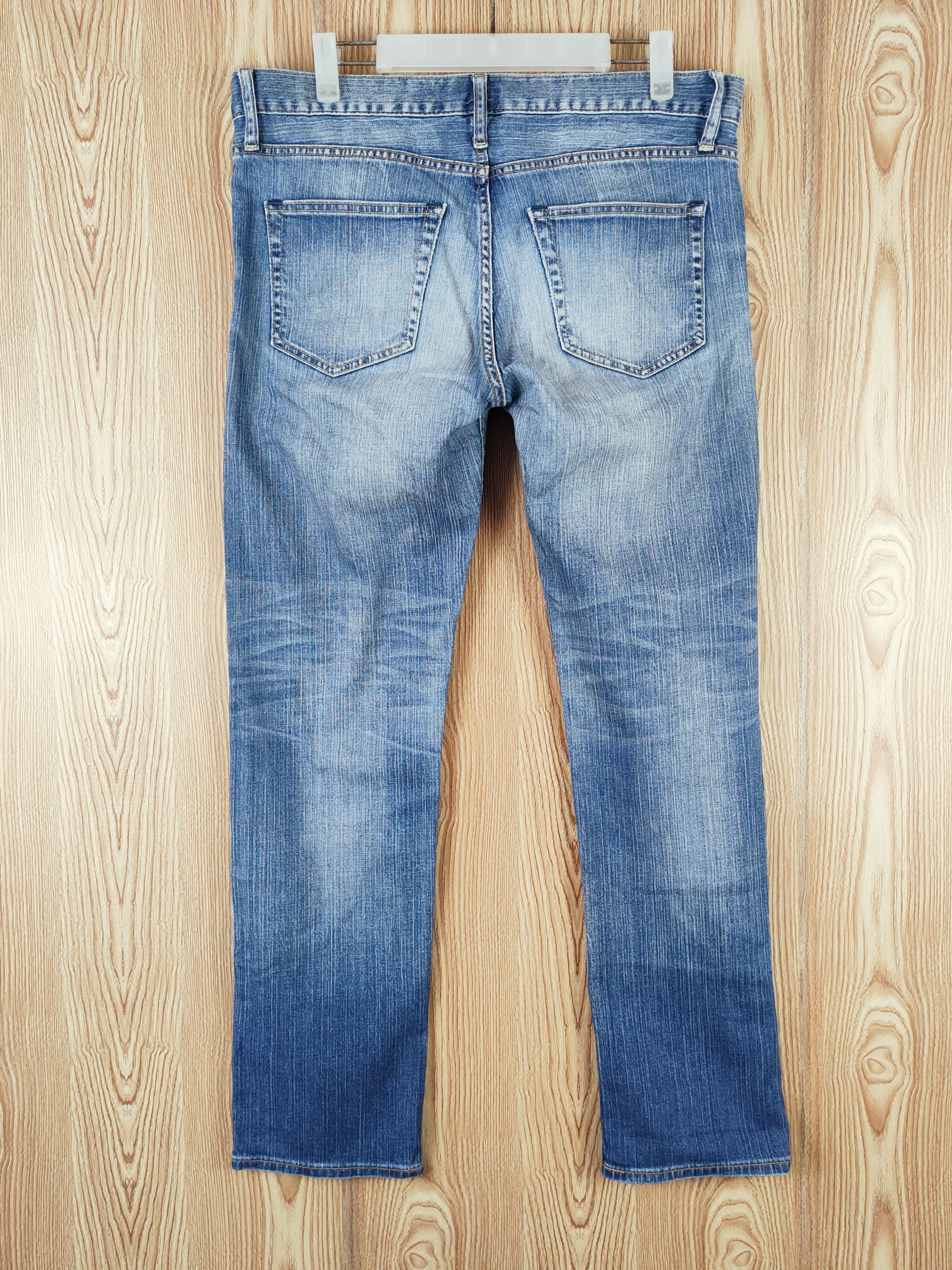 Japanese Brand Uniqlo Blue Faded Distressed Ripped Jeans #S2774 Size US 34 / EU 50 - 7 Thumbnail