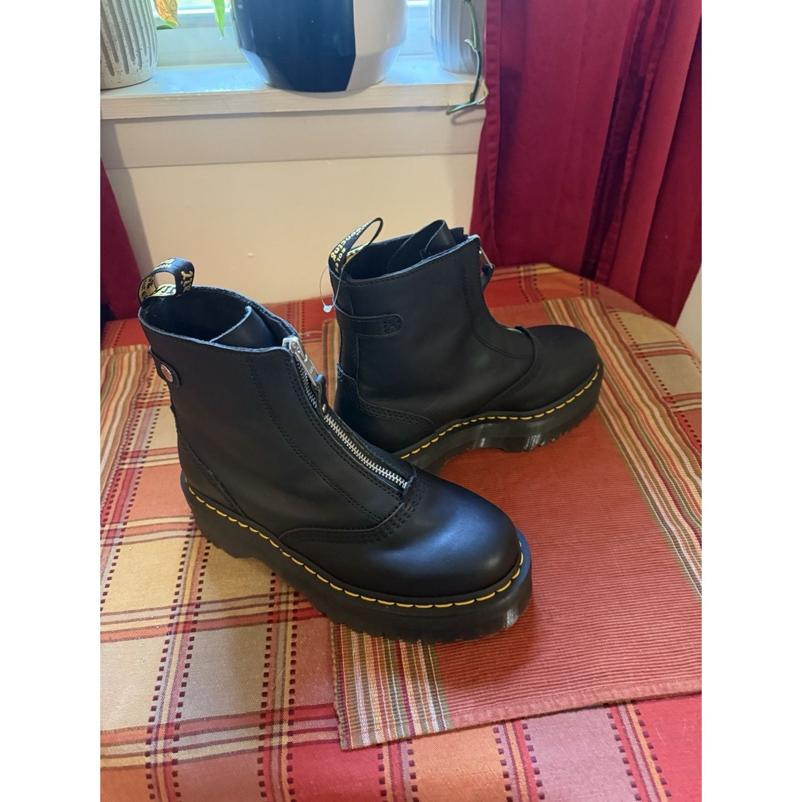 Dr. Martens Dr. Marten's Women's Jetta New Size 7 Platform Y2K Style Size US 7 / IT 37 - 2 Thumbnail