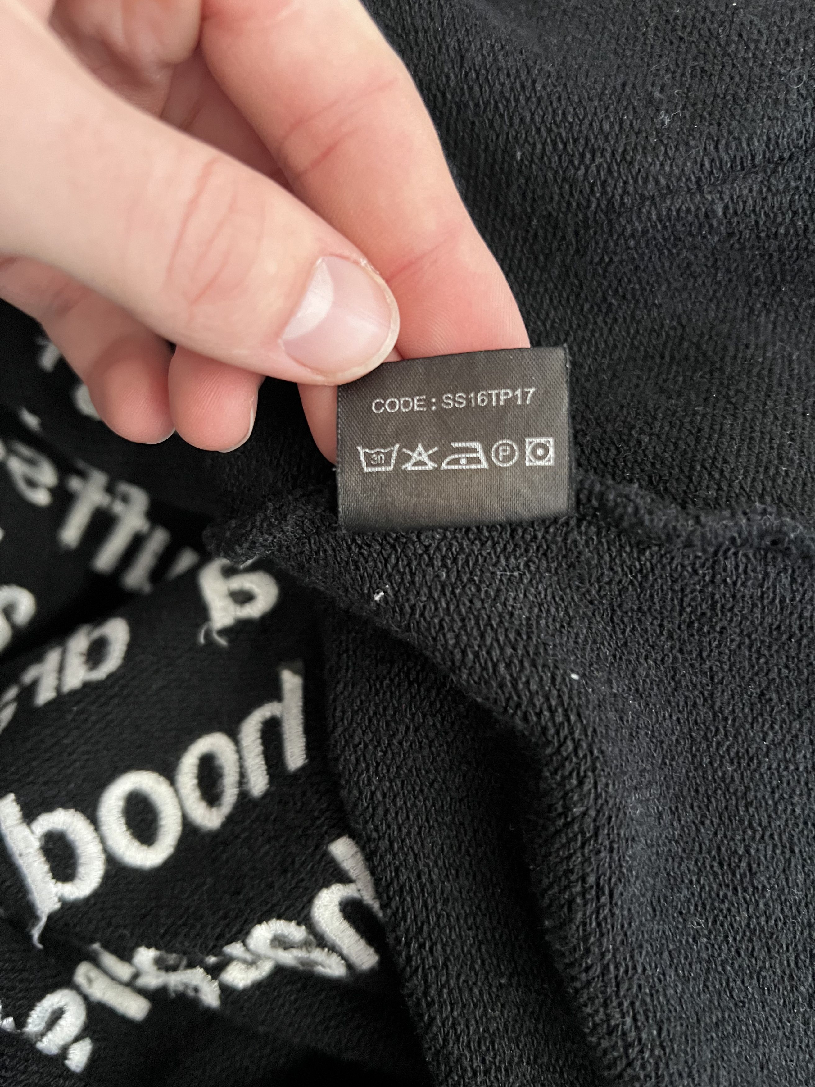 Vetements Vetements 2016 Definition Hoodie Size US M / EU 48-50 / 2 - 7 Thumbnail