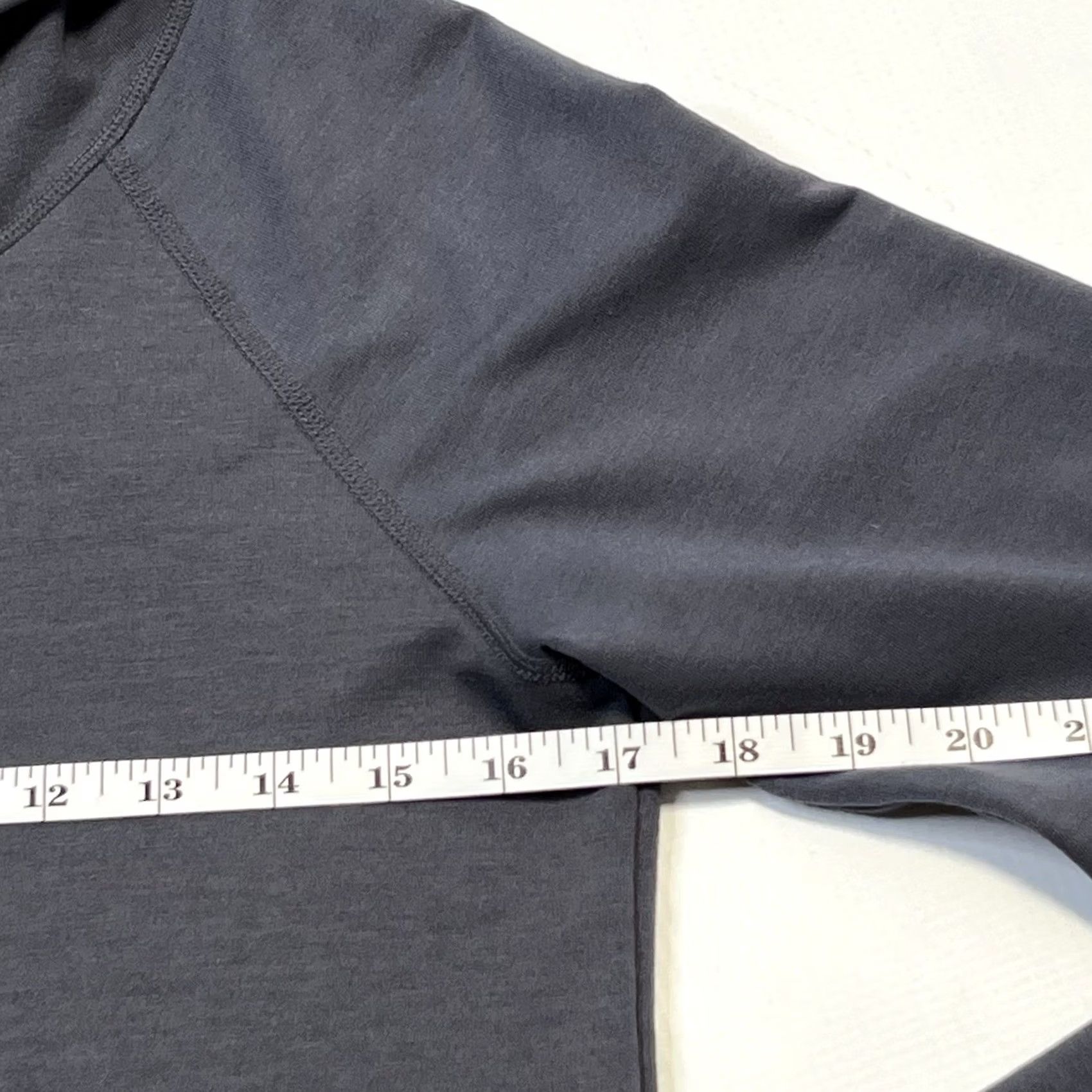 Marmot VINTAGE Marmot La Linea Hoodie Shirt Womens Gray Pullover Sweatshirt Size S UPF 30 Outdoor Activewear Logo La Linea 2000s Size S / US 4 / IT 40 - 7 Thumbnail