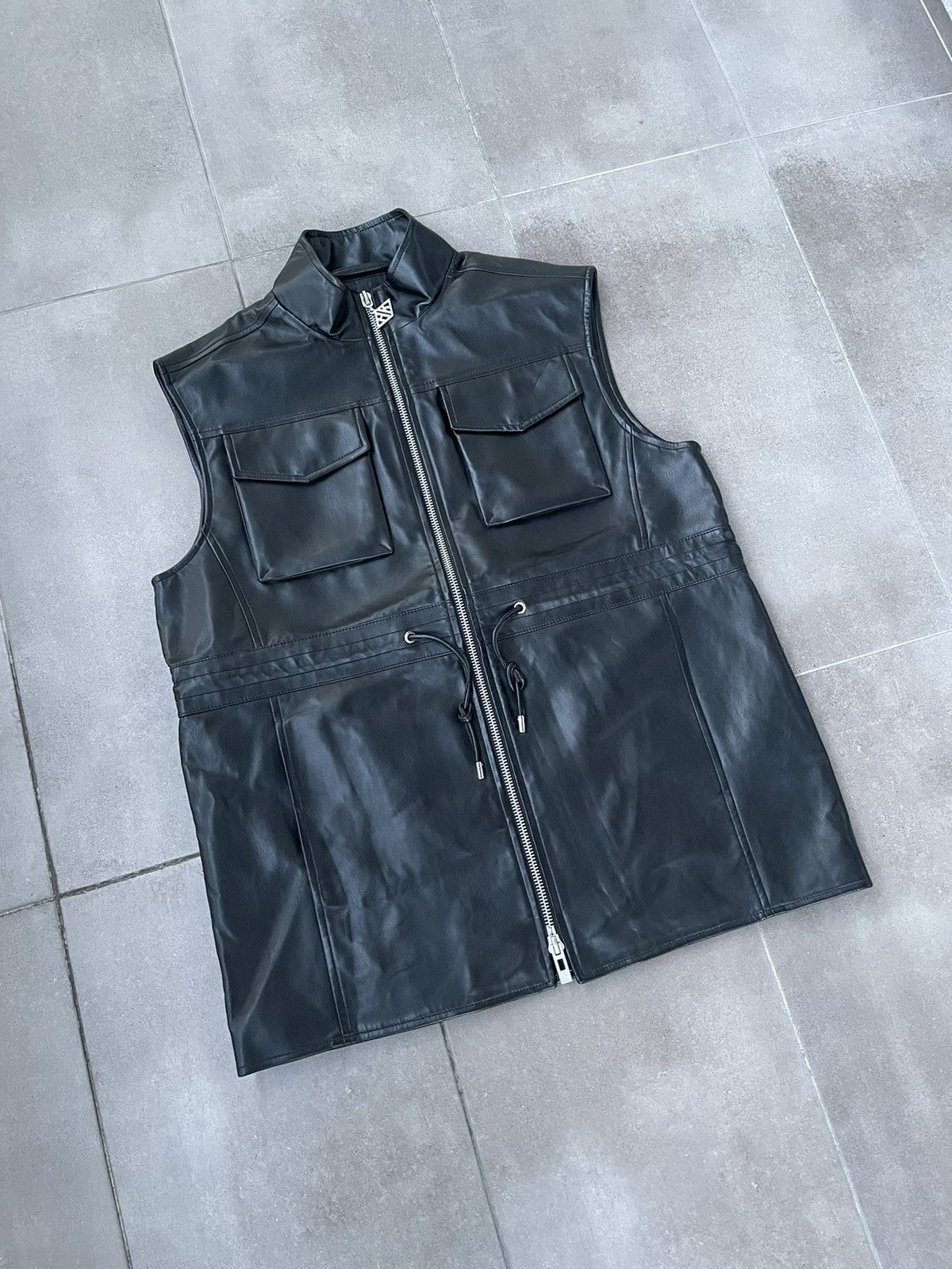 Han Kjobenhavn !DS! FW22 Han Kjobenhavn Desk Zip Up Cargo Vest Size US L / EU 52-54 / 3 - 4 Thumbnail