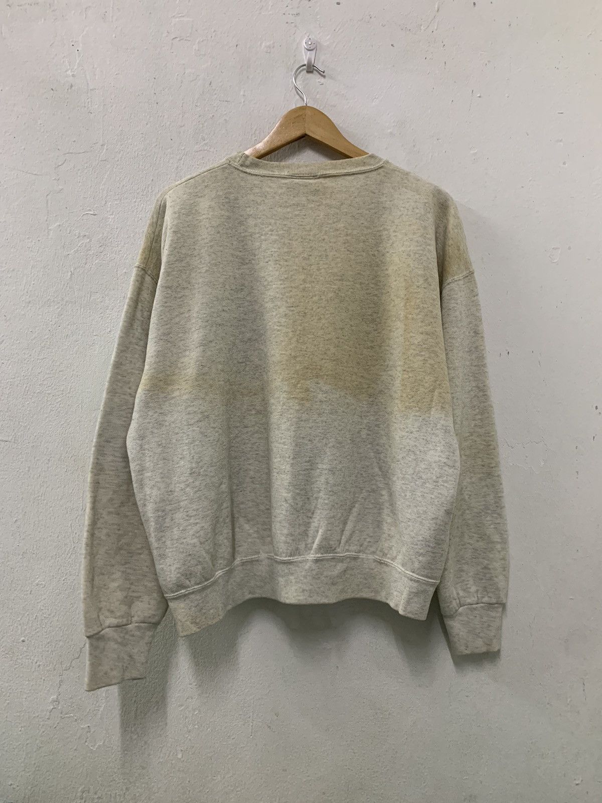 Vintage Vintage 1995 Looney Tunes Bugs Bunny Sweatshirt Size US L / EU 52-54 / 3 - 2 Thumbnail