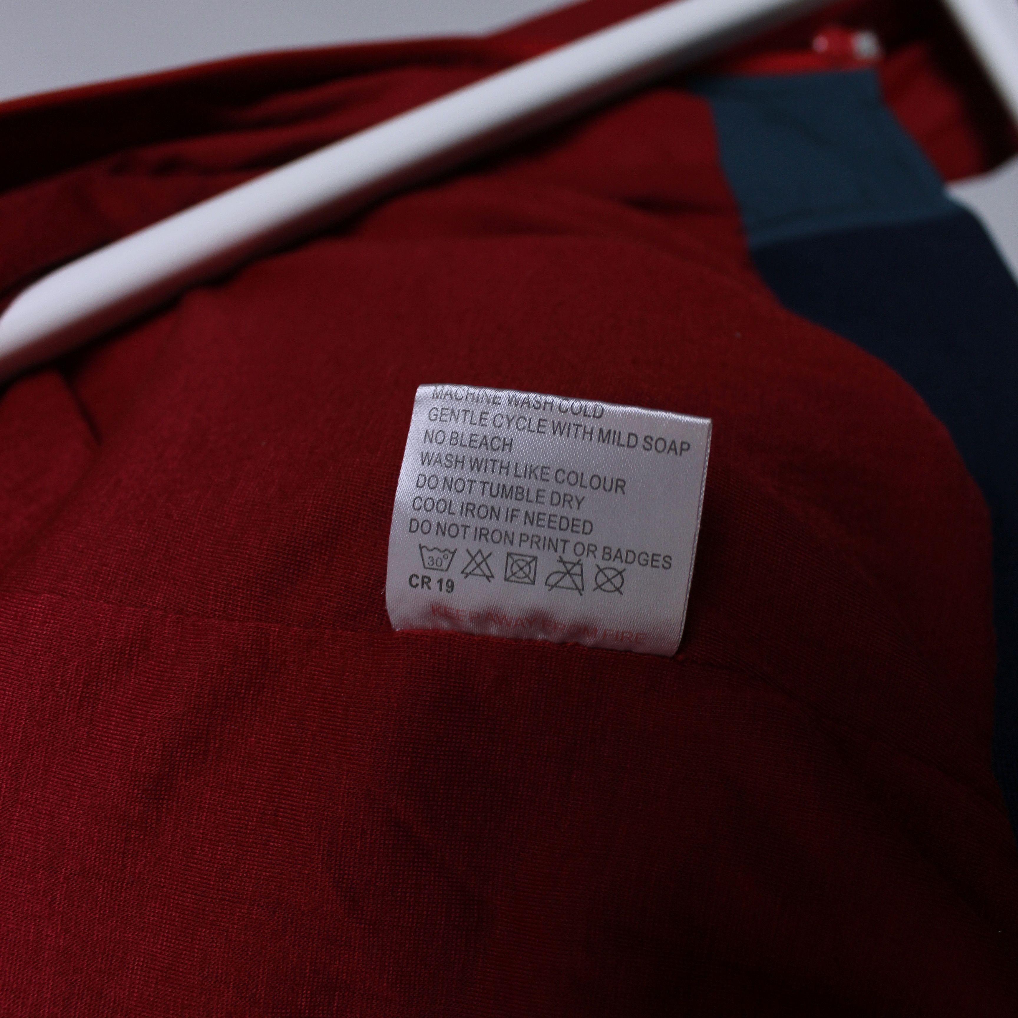 Vintage Bear usa light jacket men big logo red L Size US L / EU 52-54 / 3 - 10 Thumbnail