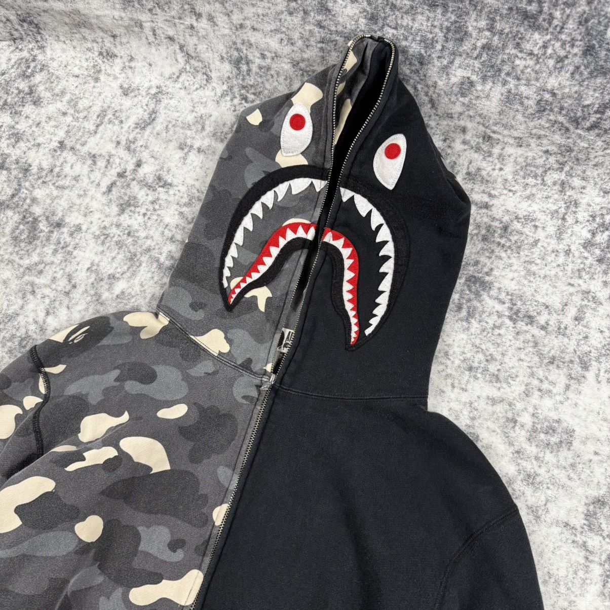 Bape BAPE Shark Full Zip Hoodie Glow in the Dark Camo Split Black Size US XL / EU 56 / 4 - 3 Thumbnail