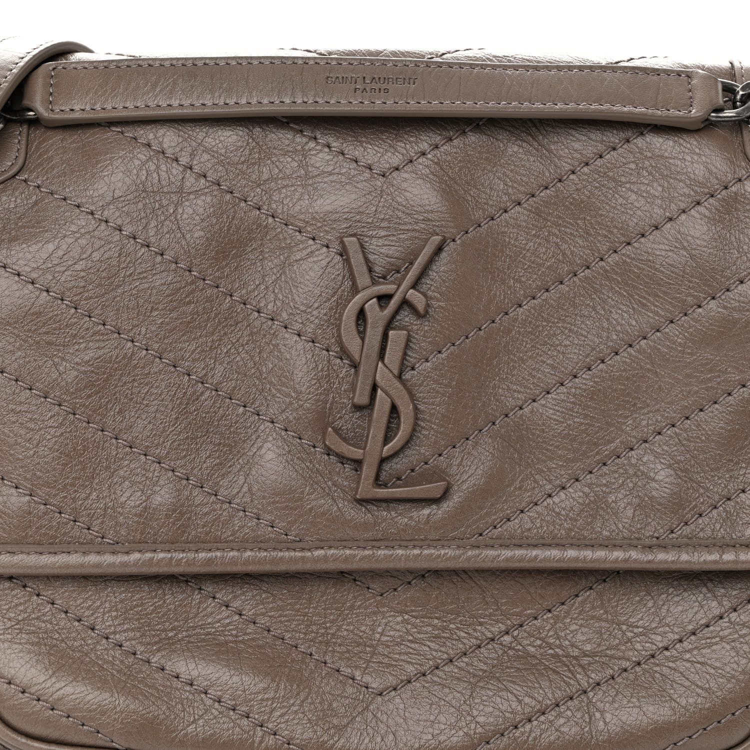 Saint Laurent Paris o1b1hav110924 Size: OS / Niki Medium Leather Bag Dark Brown Size ONE SIZE - 7 Thumbnail