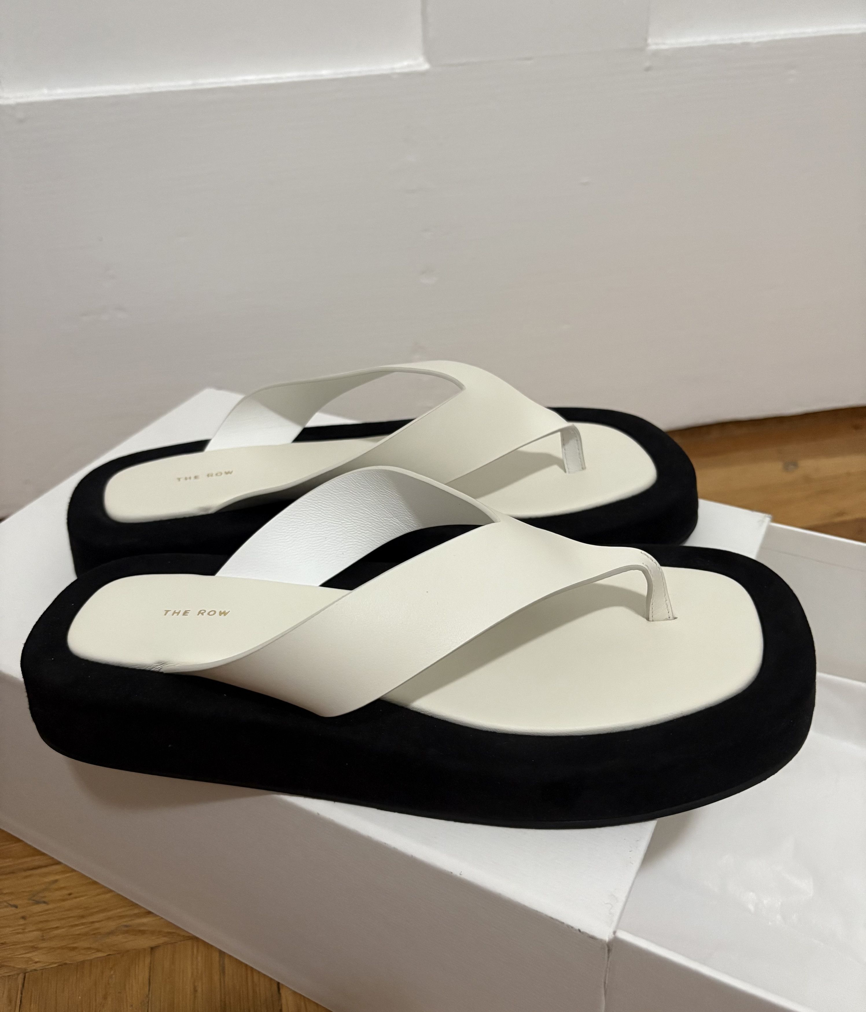 The Row The row ginza flat sandal Size US 8 / IT 38 - 1 Thumbnail