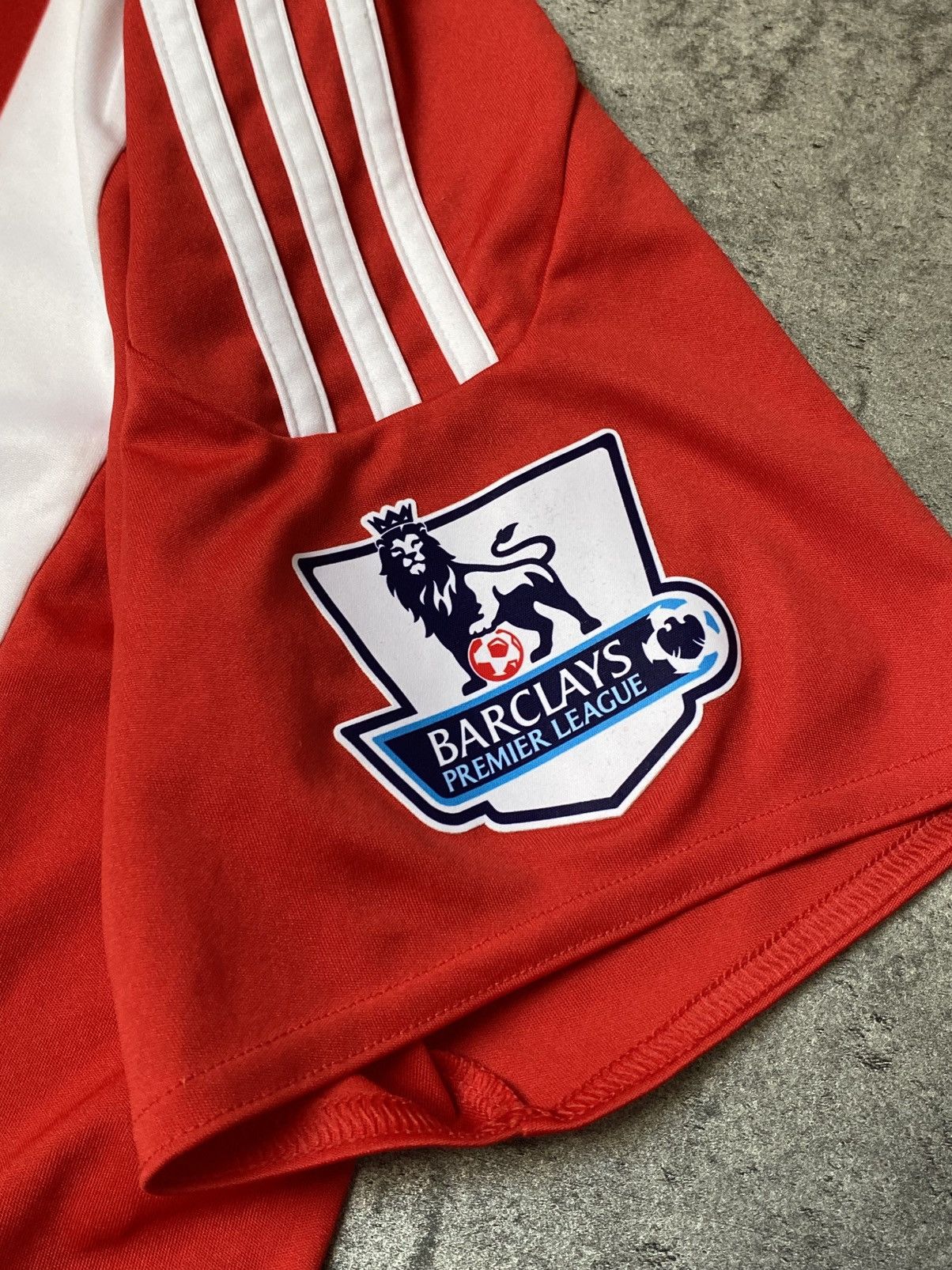 Adidas VINTAGE SOUTHAMPTON ENGLAND 15/16 HOME FOOTBALL SHIRT JERSEY Size US XL / EU 56 / 4 - 4 Thumbnail
