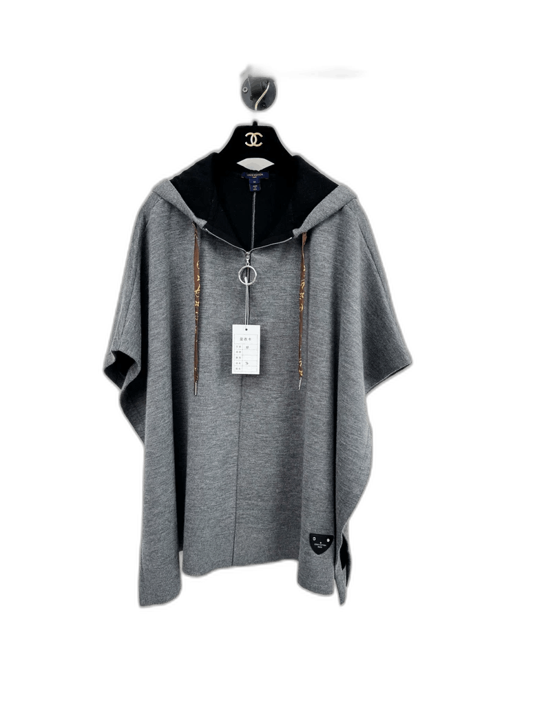 Louis Vuitton Louis Vuitton Gray Cape Poncho New M Size Size M / US 6-8 / IT 42-44 - 1 Thumbnail