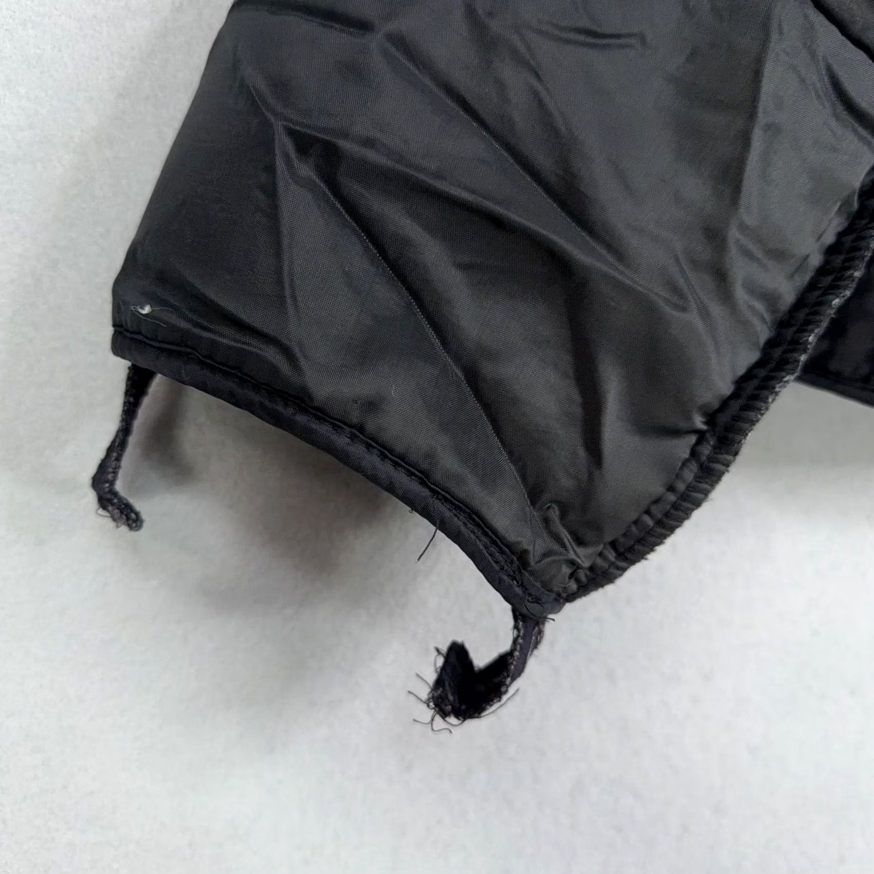 Vintage Liner Pilot Jacket M90 Mens Medium Black Quilted Nylon Padded Military Outdoor Workwear Jacket Size US M / EU 48-50 / 2 - 3 Thumbnail