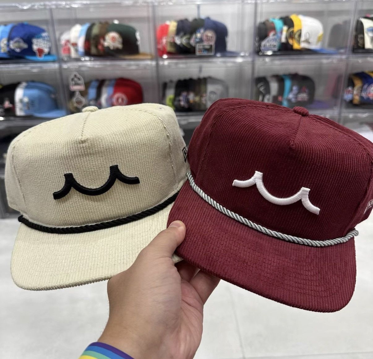 New Era New Era MILO Corduroy Flat Brim Cap J32 Size ONE SIZE - 2 Thumbnail