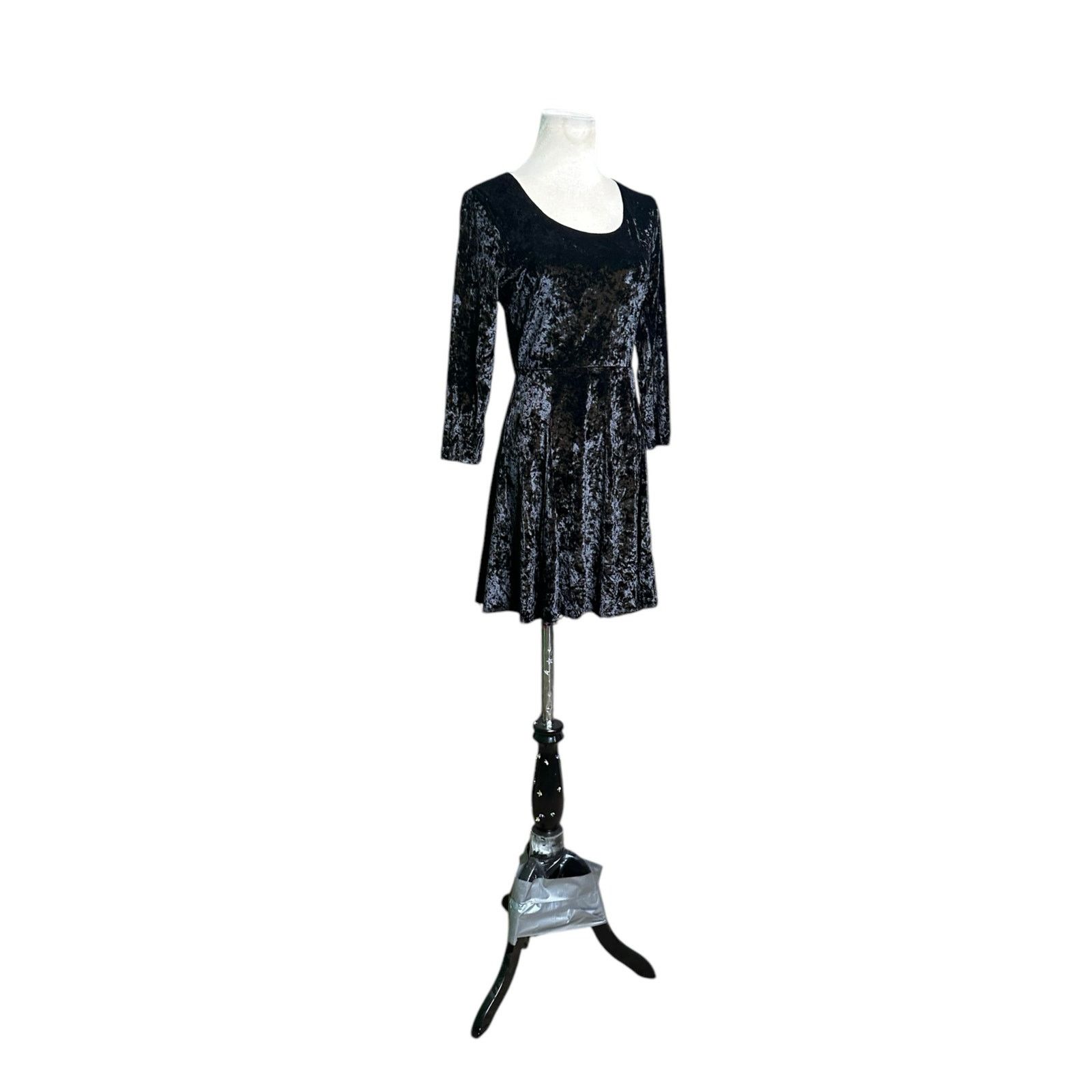 Nanette Lepore Nanette Lepore velvet fit and flare mini dress size M Size M / US 6-8 / IT 42-44 - 7 Thumbnail
