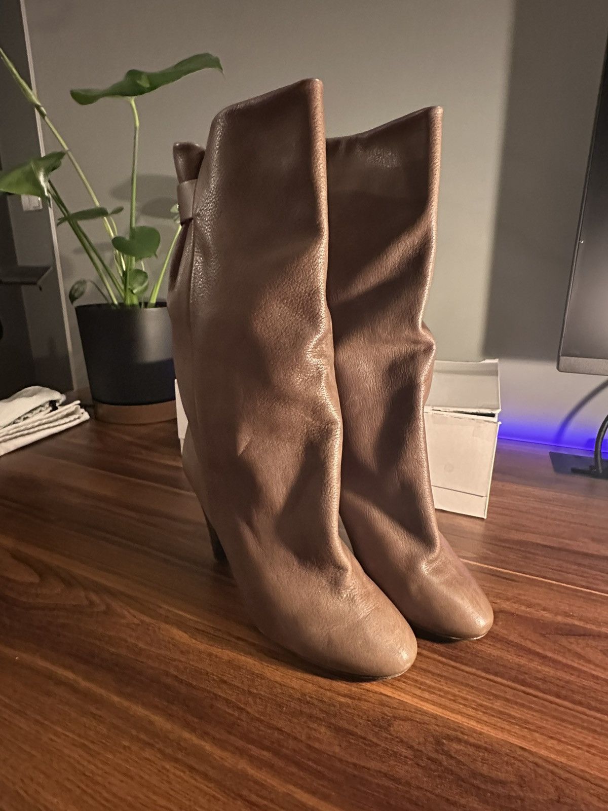 Isabel Marant Isabel Marant Boost Lakfee Size US 7.5 / IT 37.5 - 2 Thumbnail