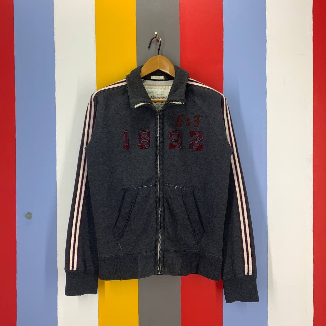 Abercrombie & Fitch ABERCROMBIE & FITCH Distress Sweatshirt / Jacket #2315-01 Size US S / EU 44-46 / 1 - 1 Thumbnail