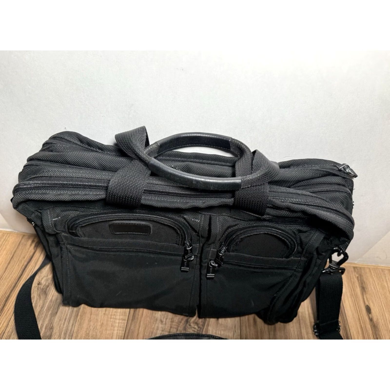 Tumi Tumi Bag Large Black Alpha 204D3 Ballistic Nylon Expandable Briefcase Strap Size ONE SIZE - 4 Thumbnail