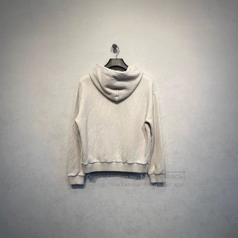 Louis Vuitton Louis Vuitton SS25 Textured logo Hoodie Size US XL / EU 56 / 4 - 2 Thumbnail