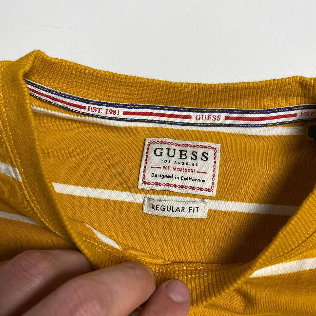 Guess Guess T-shirt Size:XS Size US XS / EU 42 / 0 - 7 Thumbnail