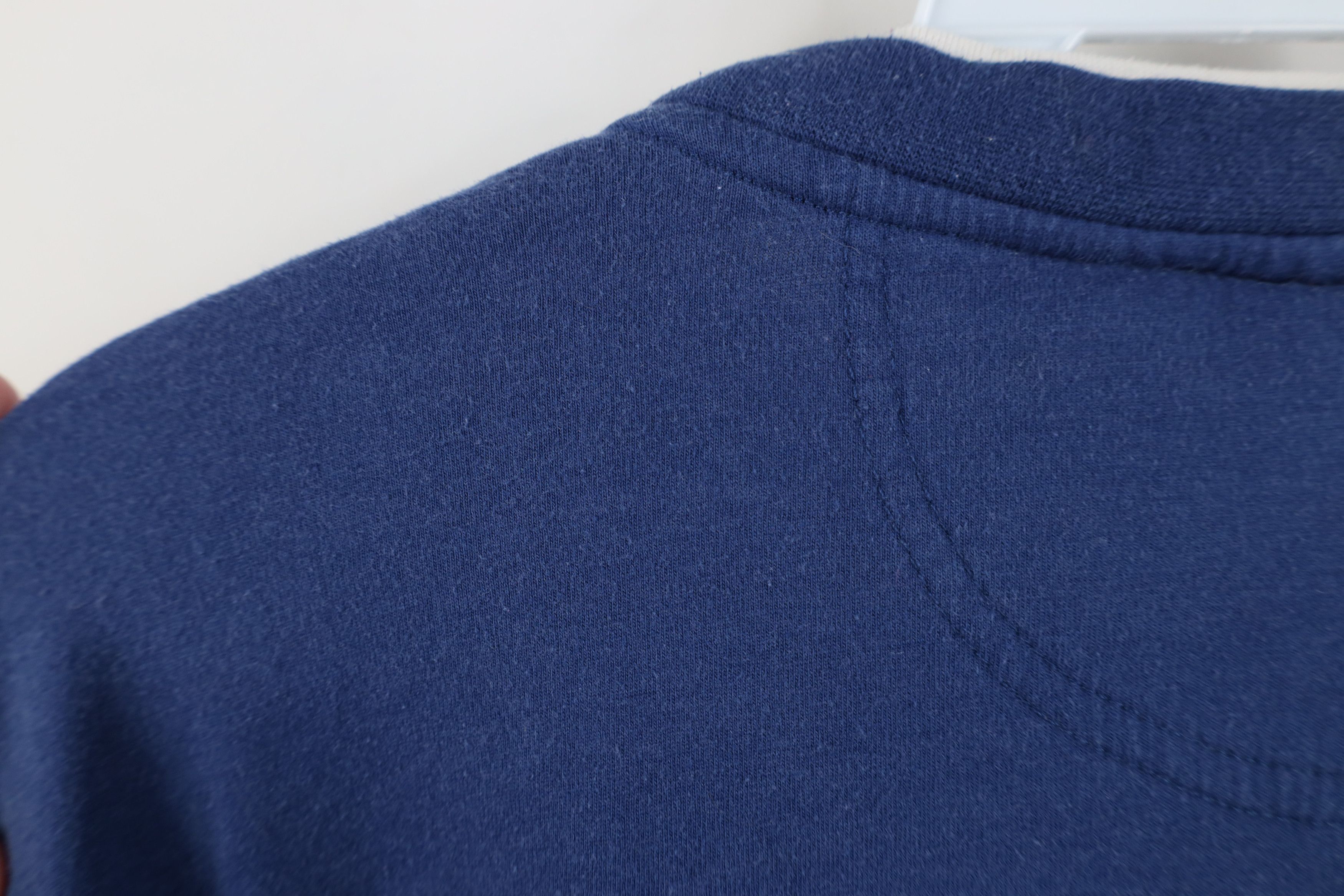Reebok Vintage Reebok Knit Toronto Maple Leafs Long Sleeve T-Shirt Size US XL / EU 56 / 4 - 12 Thumbnail