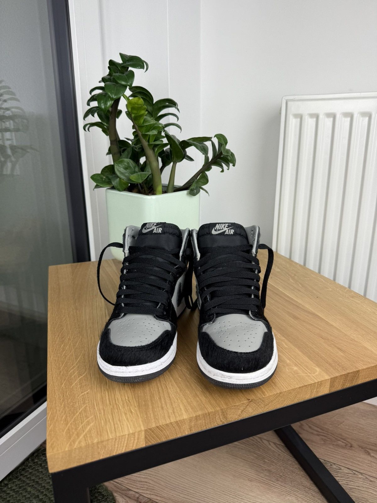 Jordan Brand Jordan 1 Shadow Gray Black shoes Size US 5 / EU 37 - 5 Thumbnail