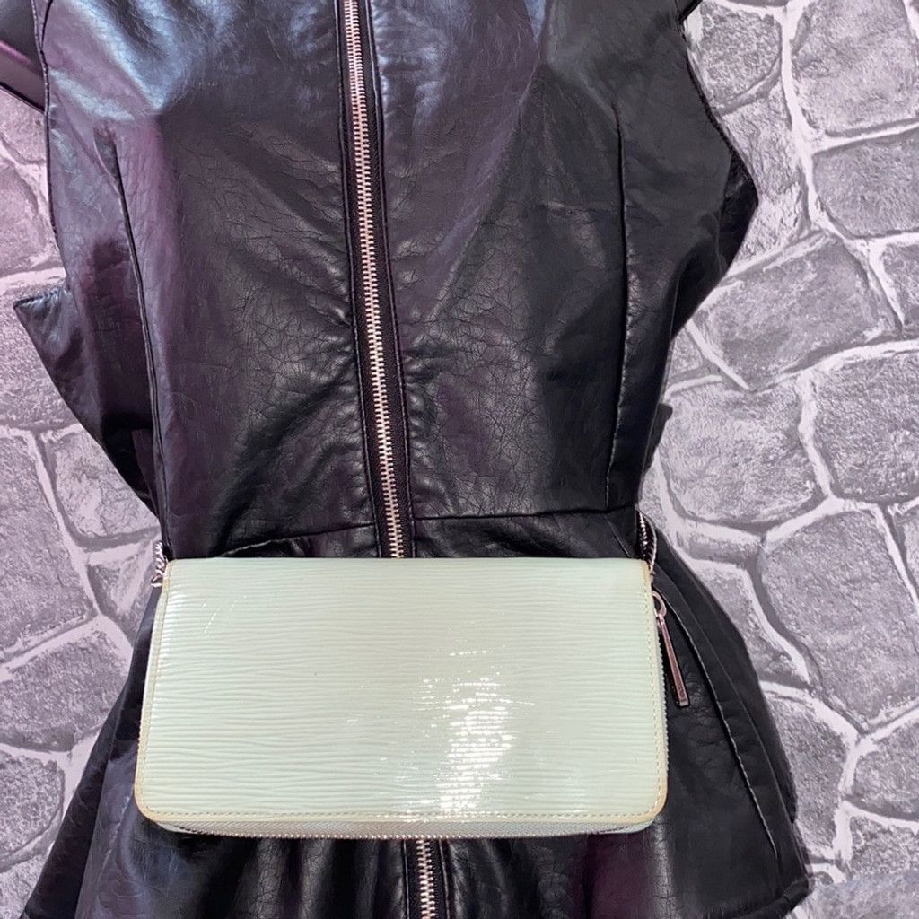 Louis Vuitton Auth Rare Louis Vuitton Epi Electric Patent Leather Wallet Size ONE SIZE - 3 Thumbnail