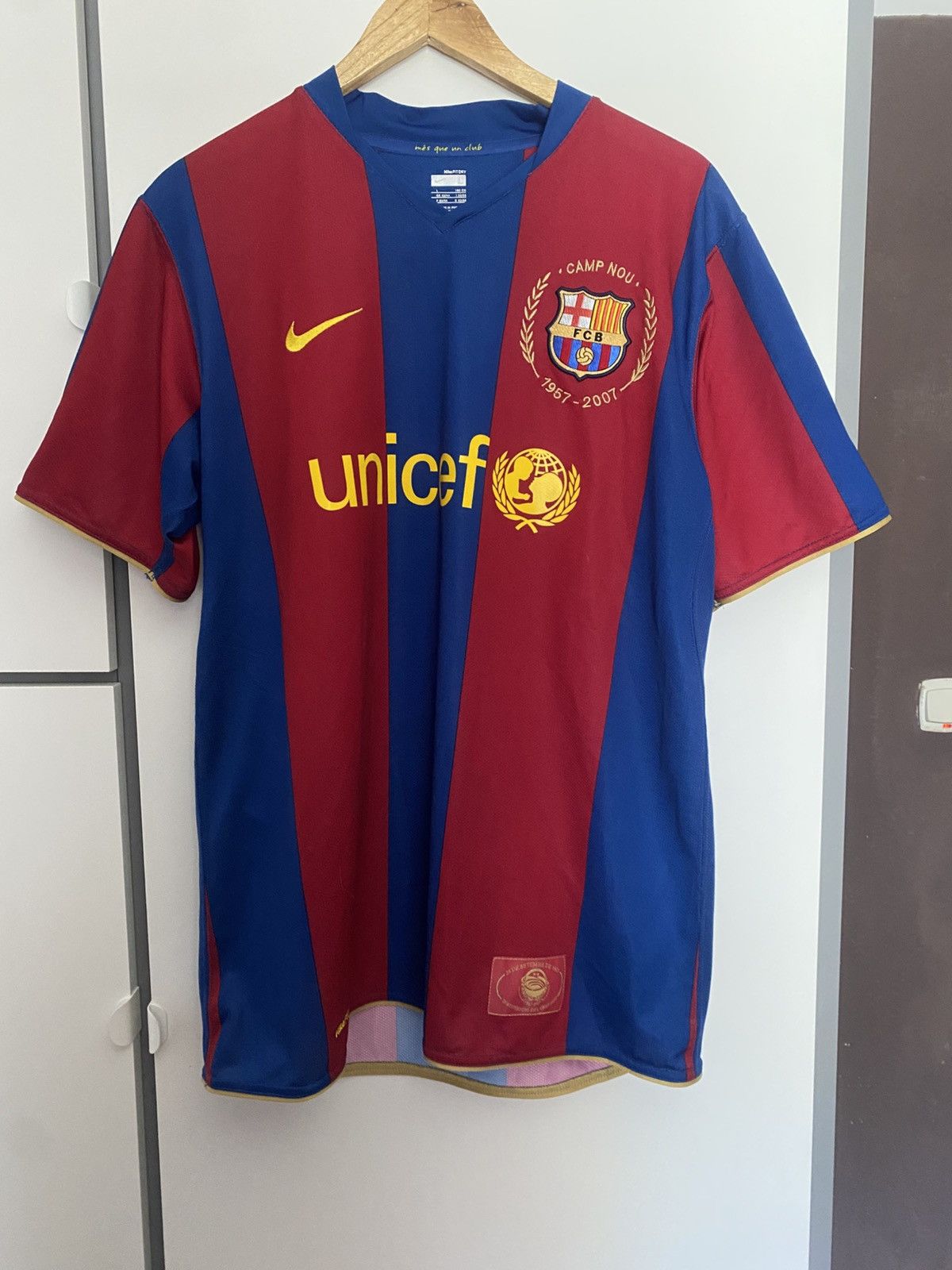 Nike FC Barcelona 2007 Camp Nou Anniversary Jersey – Zambrotta Size US XL / EU 56 / 4 - 1 Thumbnail