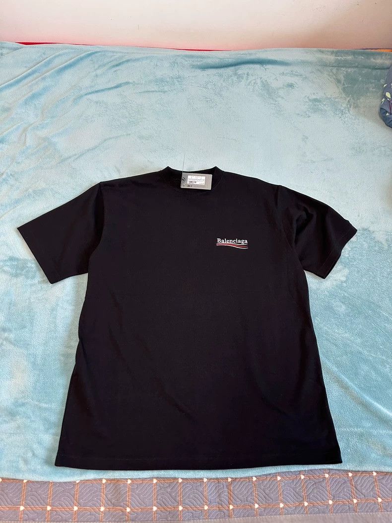 Balenciaga Balenciaga Coke Embroidered Loose Short Sleeve T-shirt Size US S / EU 44-46 / 1 - 1 Thumbnail
