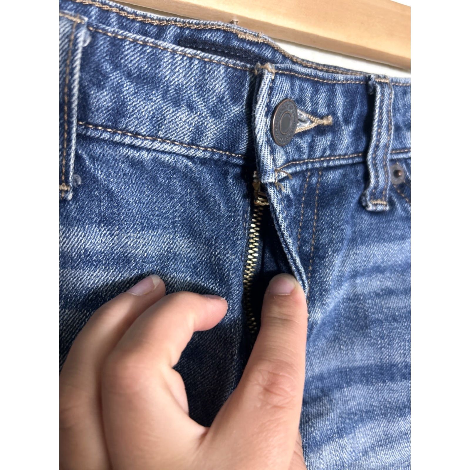 Lucky Brand Lucky Brand Womens The Cutoff Jean Shorts Medium Wash 28x3 Size 0 Womens Boyfriend Casual Denim Shorts Size 25" / US 0 / IT 36 - 4 Thumbnail
