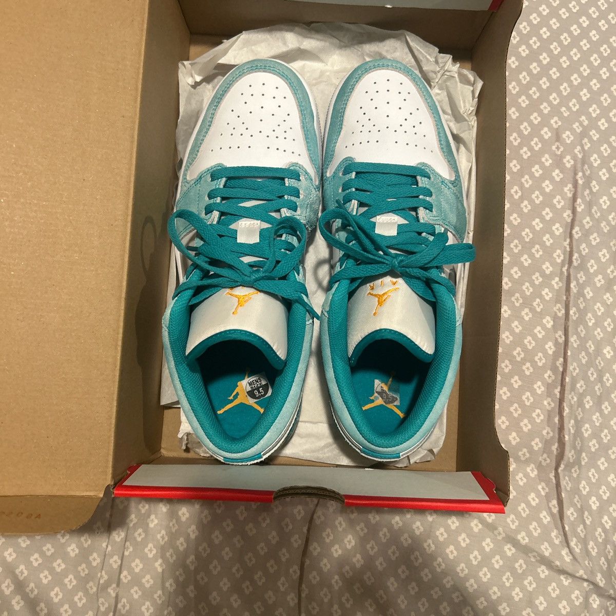 Nike Jordan One Low “New Emerald” Size US 9.5 / EU 42-43 - 2 Thumbnail
