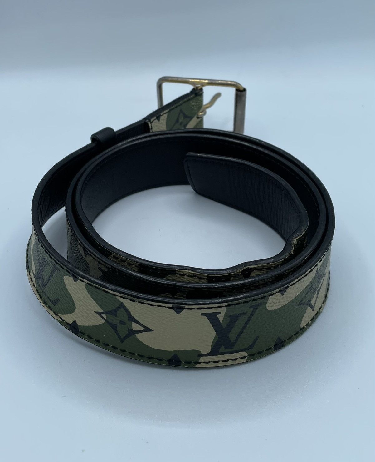 Louis Vuitton Louis Vuitton Takashi Murakami Camouflage Monogram Sz 95 Size 36 - 2 Thumbnail