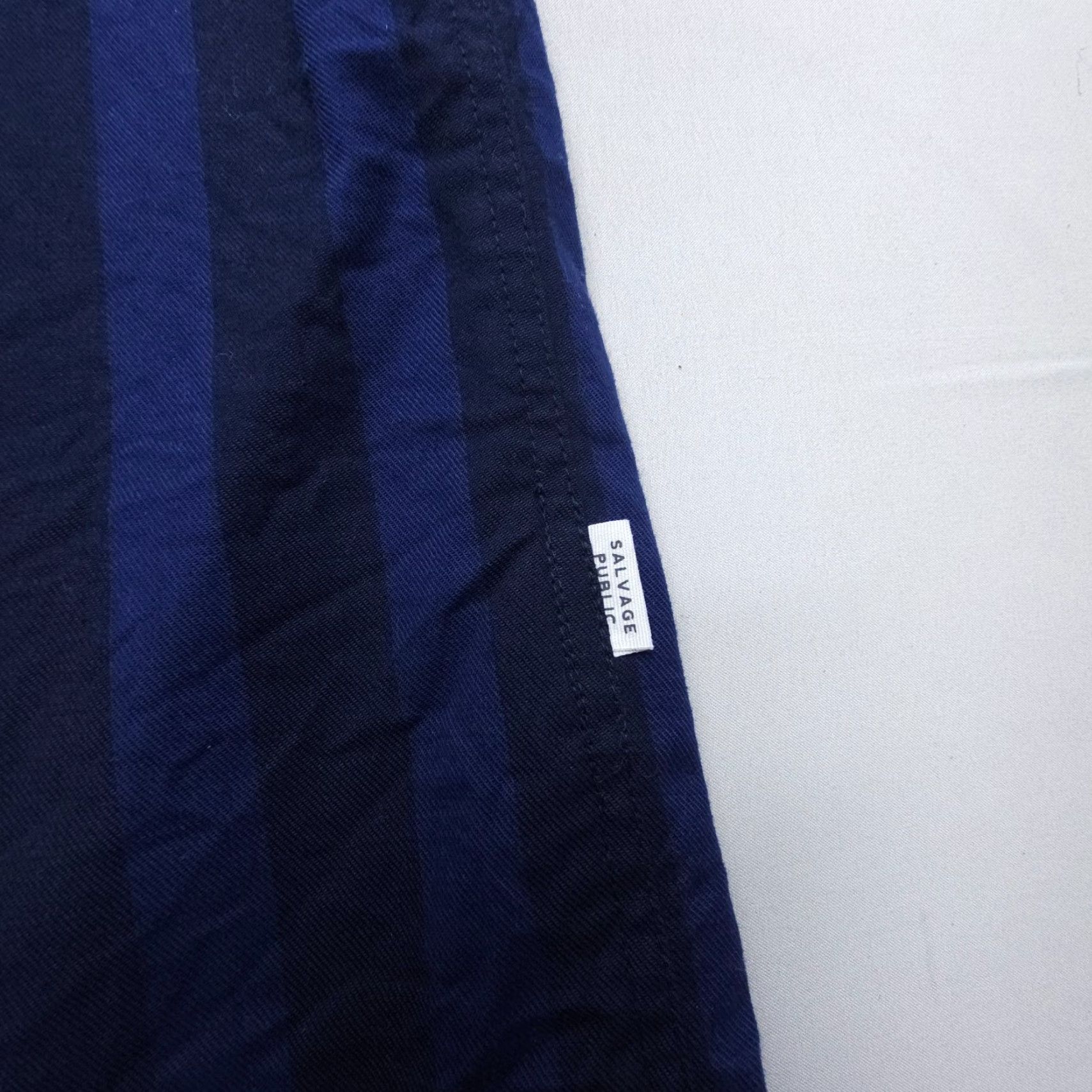 Vintage VINTAGE Salvage Public Men’s Shirt Button-Up Short Sleeve Blue L Organic Cotton Twill Striped Logo 90s Theme Mens Size US L / EU 52-54 / 3 - 5 Thumbnail