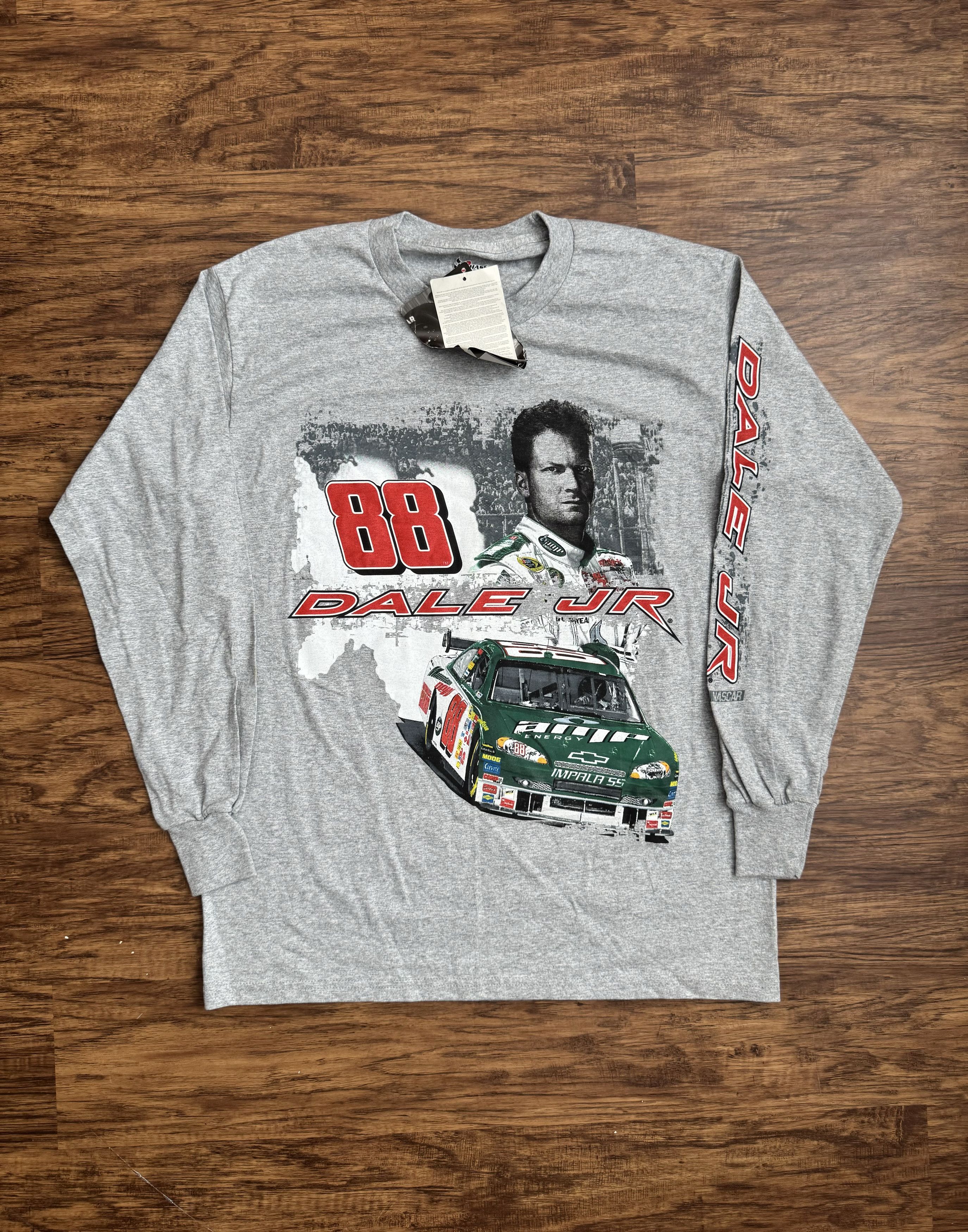 Chase Authentics NWT Dale Earnhardt Jr 88 Nascar Chase Authentics T-Shirt Size US M / EU 48-50 / 2 - 1 Thumbnail