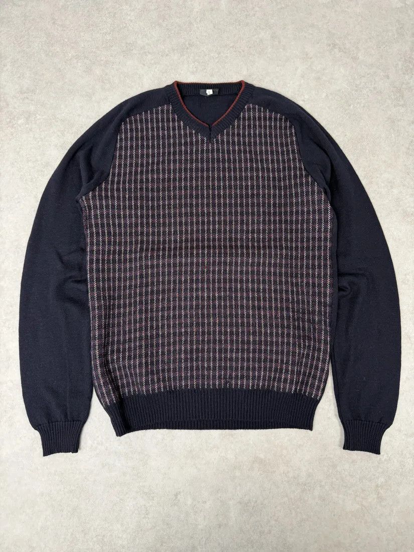 Dolce & Gabbana 2000s Dolce & Gabbana V Neck Navy Wool Sweater Size US S / EU 44-46 / 1 - 1 Thumbnail