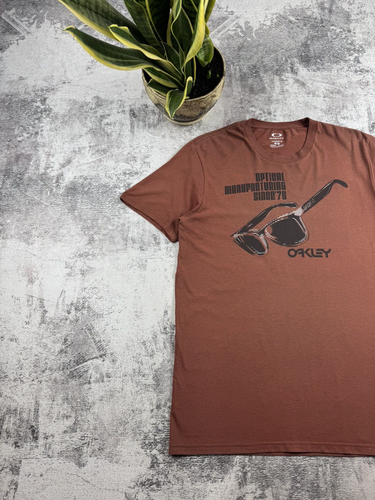 Oakley Oakley Since 75 Outdoor Gorpcore Print Center Logo T-Shirt Size US M / EU 48-50 / 2 - 2 Thumbnail