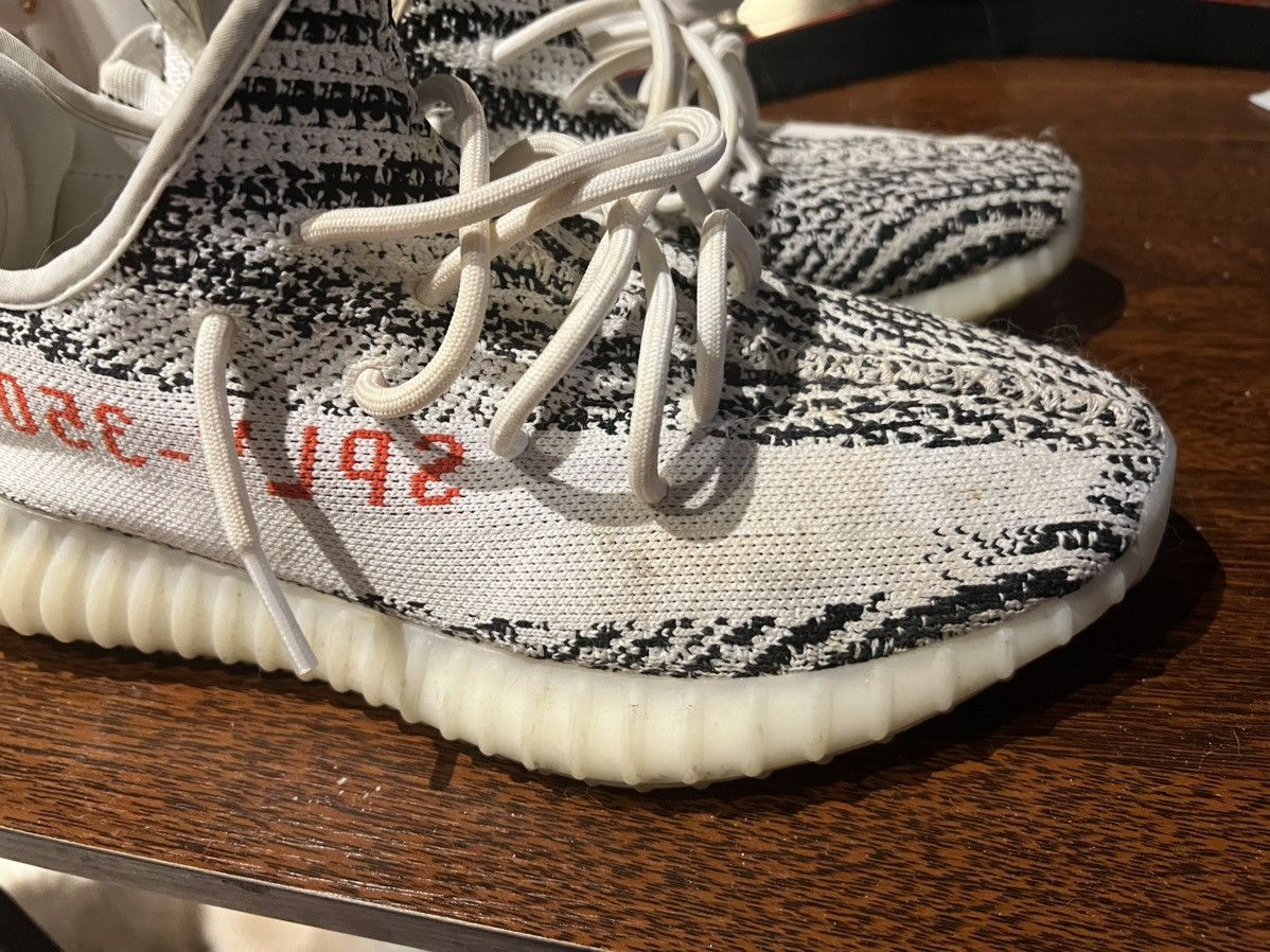 Adidas Yeezy boost 350v2 zebra sz10 Size US 10 / EU 43 - 5 Thumbnail