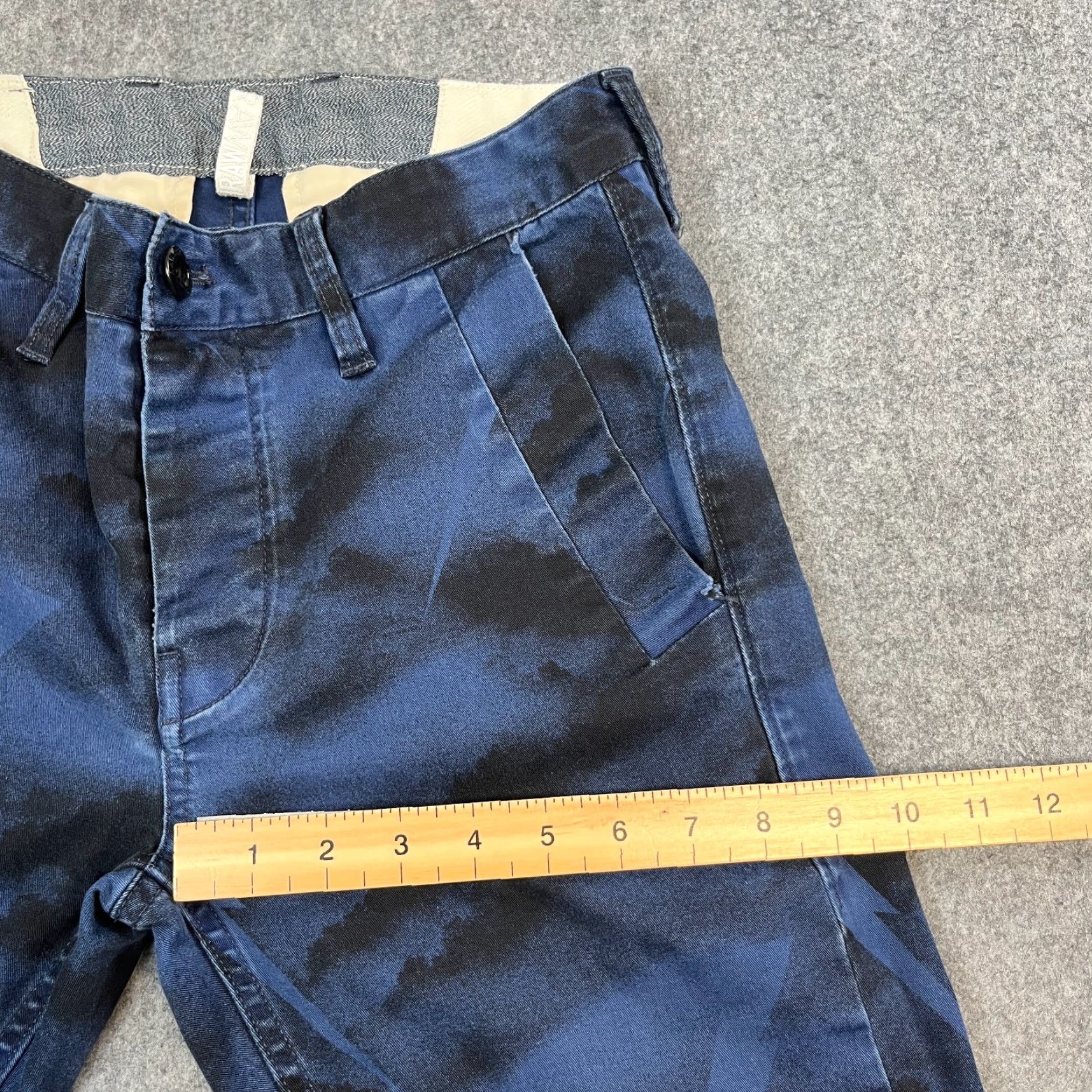 G-Star G-Star Mens Trousers Chino Slim 30 Regular 5-Pocket Denim Cotton Dark Blue Black Camo AOP Bronson Mens Size US 30 / EU 46 - 5 Thumbnail
