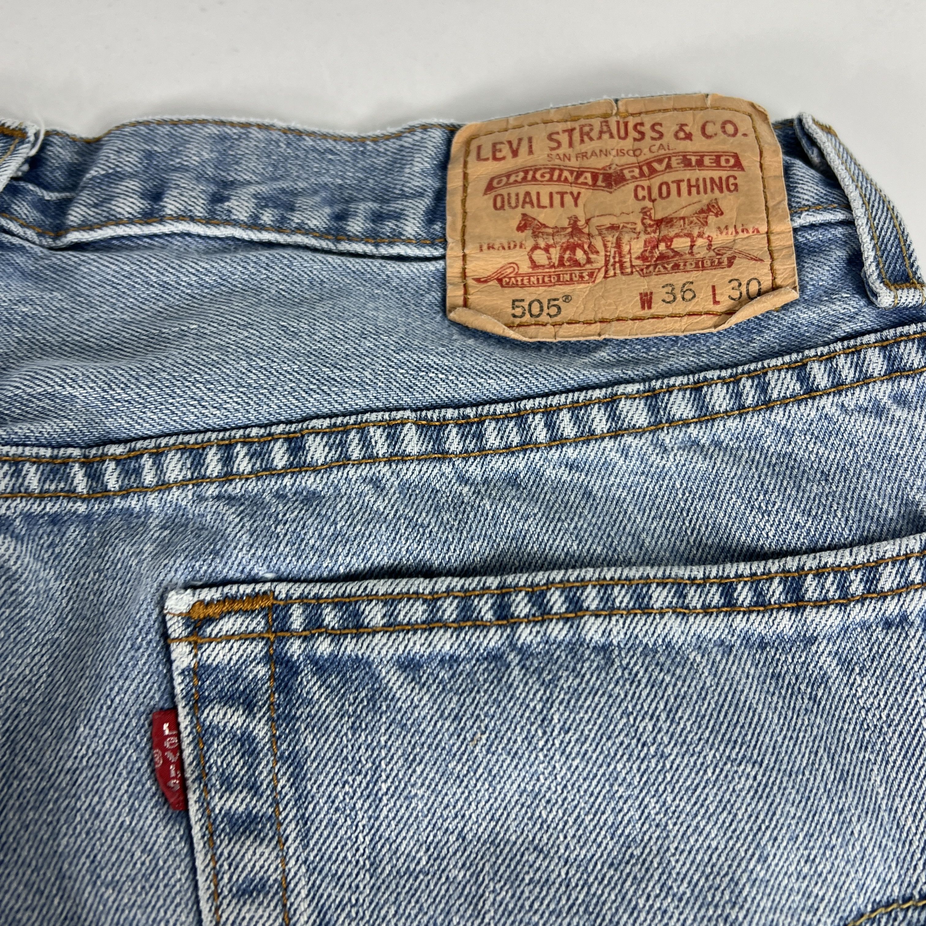 Levi's × Vintage Y2K Levi's Jeans 505 Straight Blue Faded Cotton Denim Size US 34 / EU 50 - 13 Thumbnail