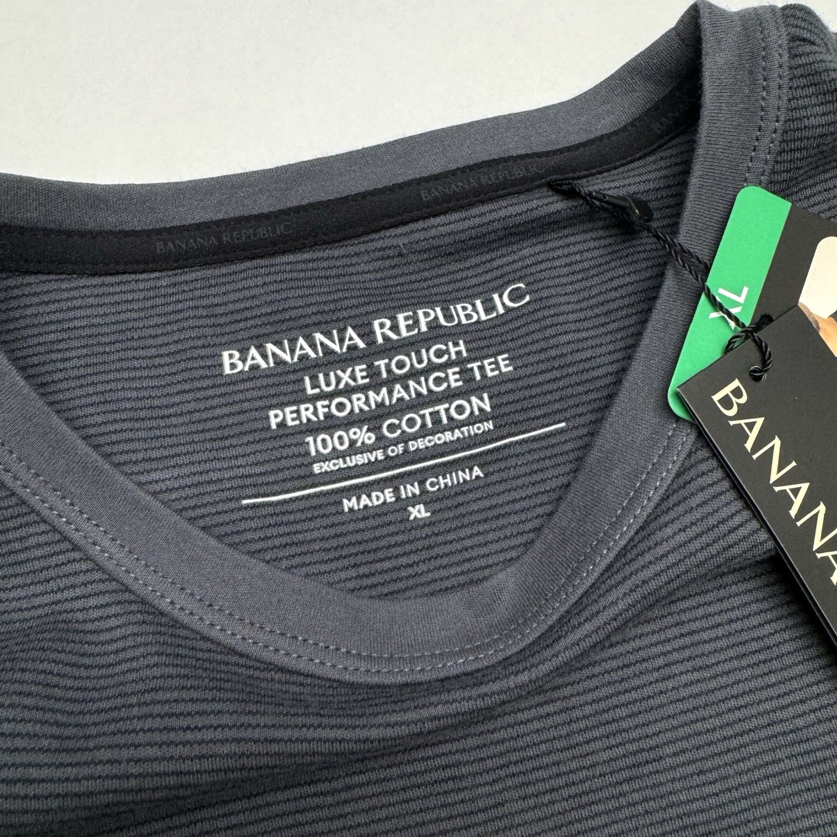 Banana Republic Banana Republic Shirt XL Grey Striped Luxe Touch Performance Super Soft Short Sleeve Men NWT Size US XL / EU 56 / 4 - 3 Thumbnail