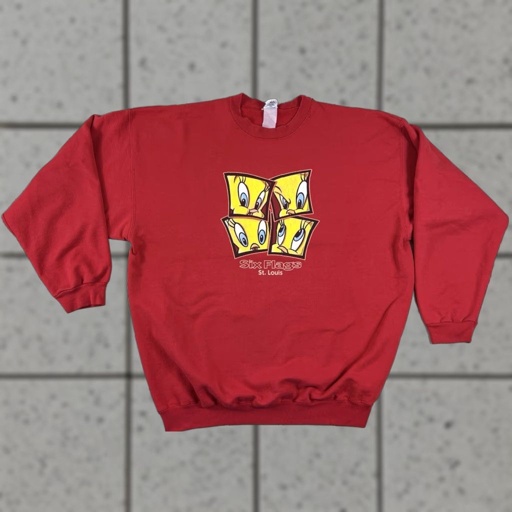 Vintage VINTAGE Six Flags Sweatshirt Crew Neck Men XL Red Tweety Looney Tunes 90s Cartoon Logo Fleece/ Cotton Blend Size US XL / EU 56 / 4 - 1 Thumbnail