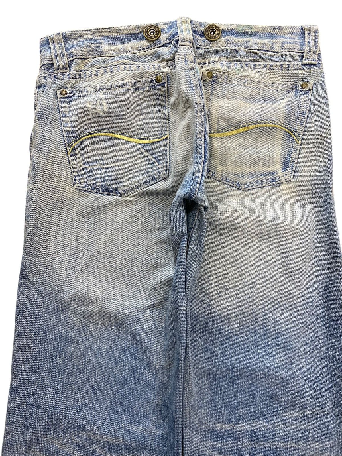 Japanese Brand Japanese Brand Faded Blue Wash Style Flare Jeans Size US 32 / EU 48 - 4 Thumbnail