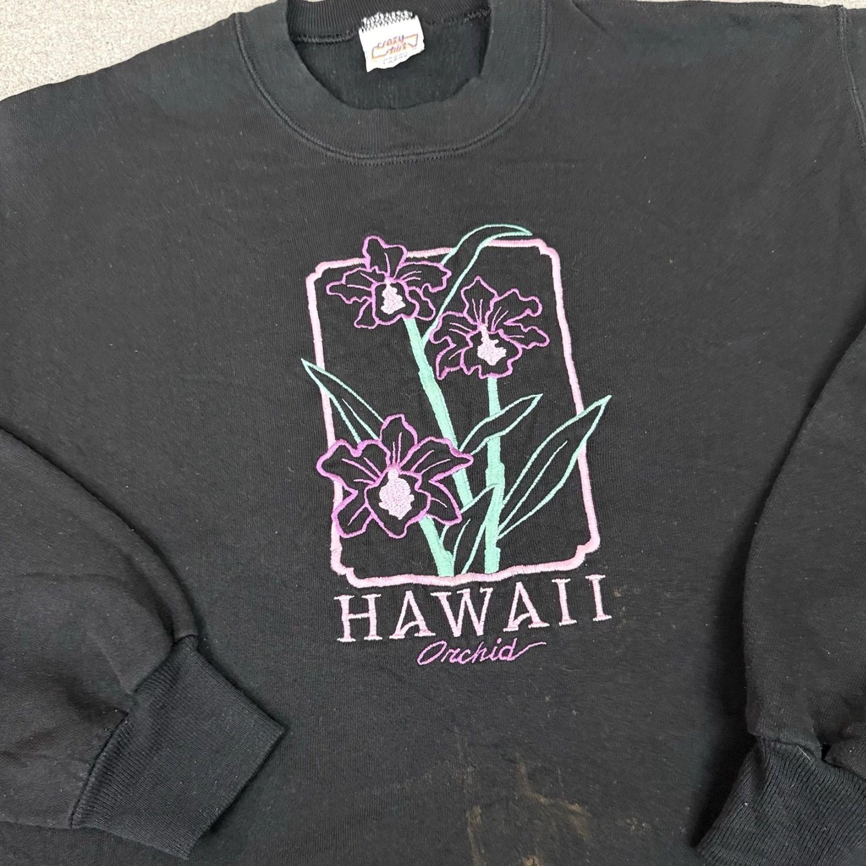 Vintage VINTAGE Crazy Shirts Hawaii Sweatshirt Mens L Black Embroidered Distressed Faded Orchid 80s 90s USA Beach Pullover Crew Neck Shirt Men L Black Size US L / EU 52-54 / 3 - 2 Thumbnail