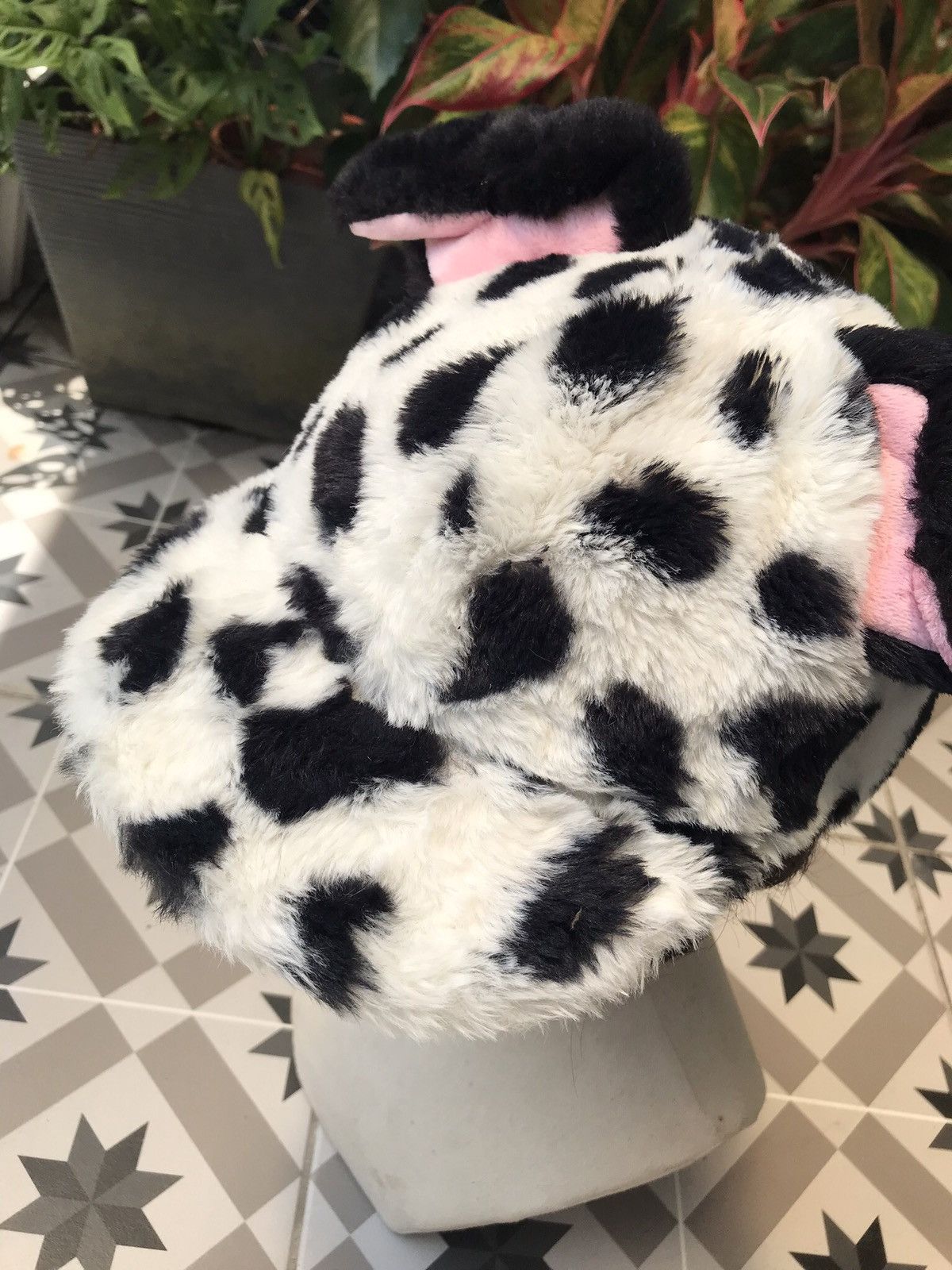 Disney × Japanese Brand AUTHENTIC 101 DALMATIAN FULL FAUX FUR CAP HAT Size ONE SIZE - 6 Thumbnail