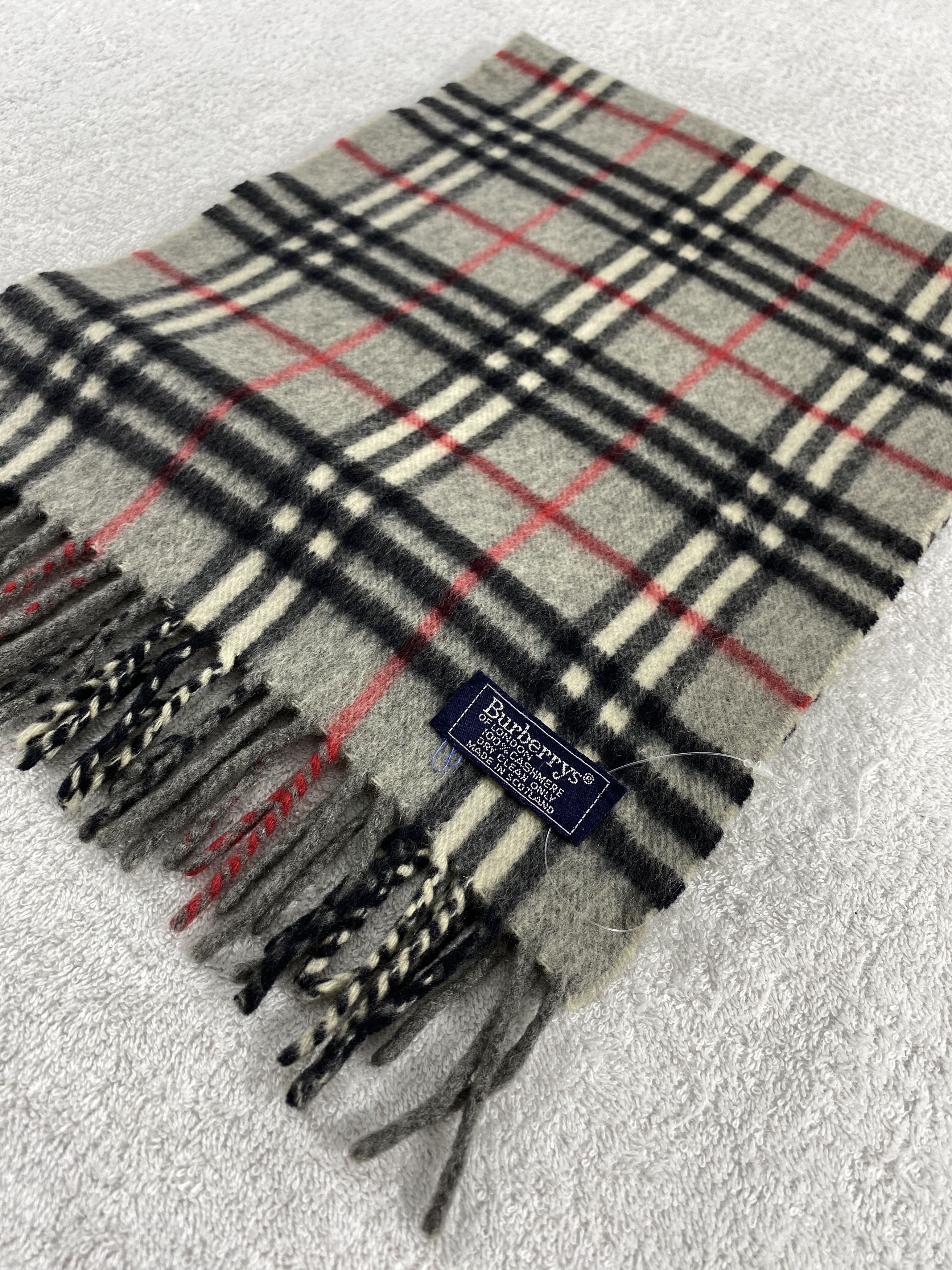 Burberry Vintage Burberry Scarf/Muffler/Neckwear MF603 Size ONE SIZE - 3 Thumbnail