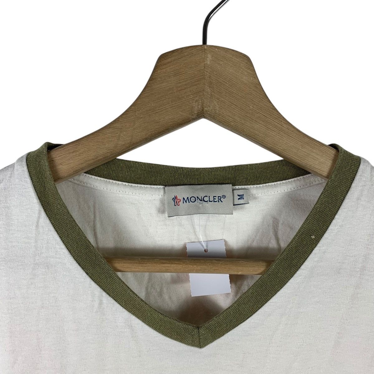 Moncler MONCLER v neck white ringer tee Size US M / EU 48-50 / 2 - 5 Thumbnail