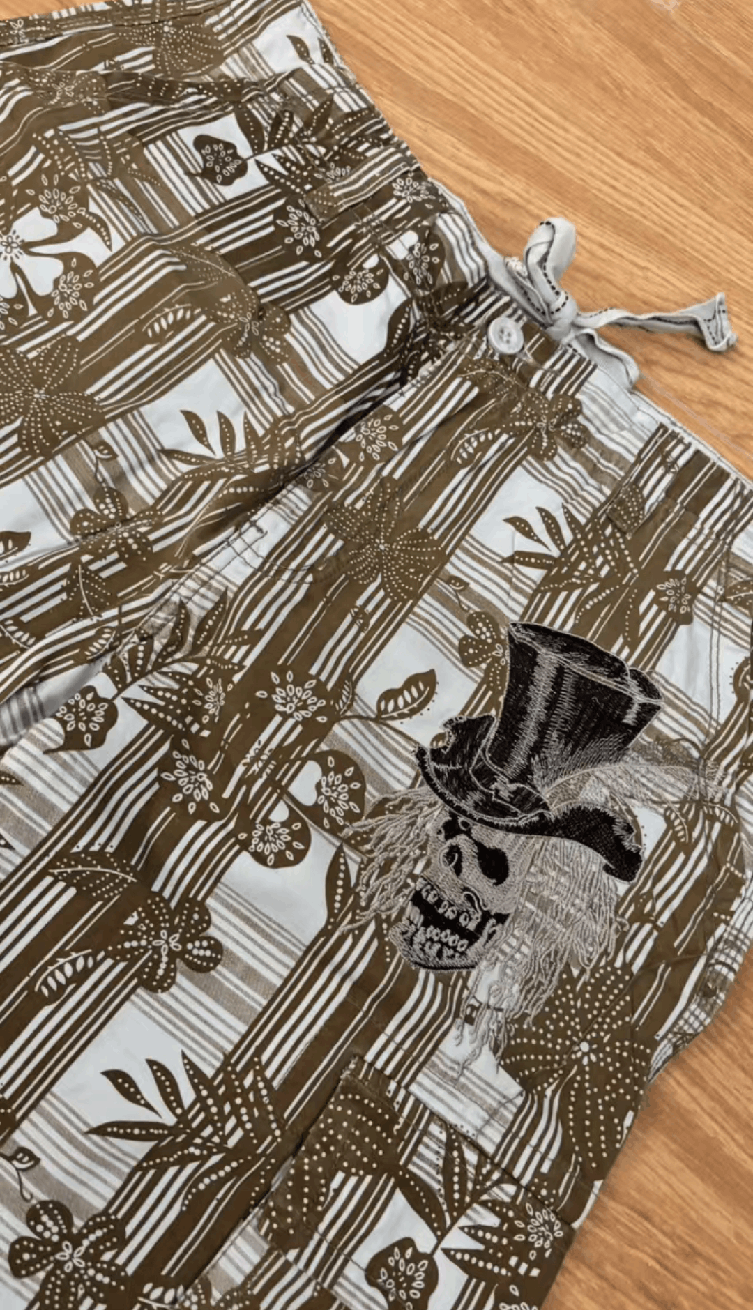 Affliction affliction full stripe skull jorts Size US 30 / EU 46 - 4 Thumbnail