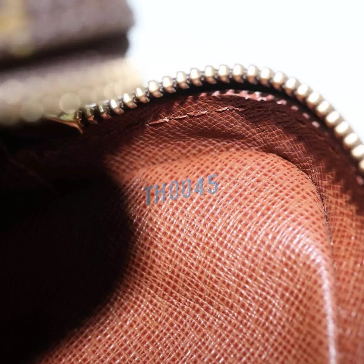 Louis Vuitton LOUIS VUITTON Monogram Amazon Shoulder Bag Size ONE SIZE - 10 Thumbnail
