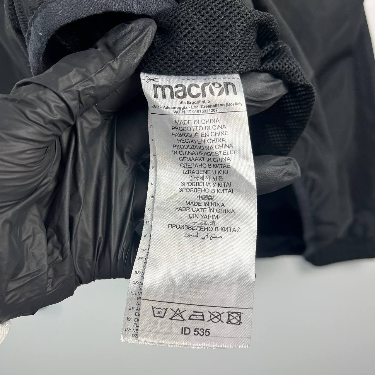 Macron Macron Cymru Rugby Training Pullover Windbreaker Jacket XL Size US XL / EU 56 / 4 - 3 Thumbnail