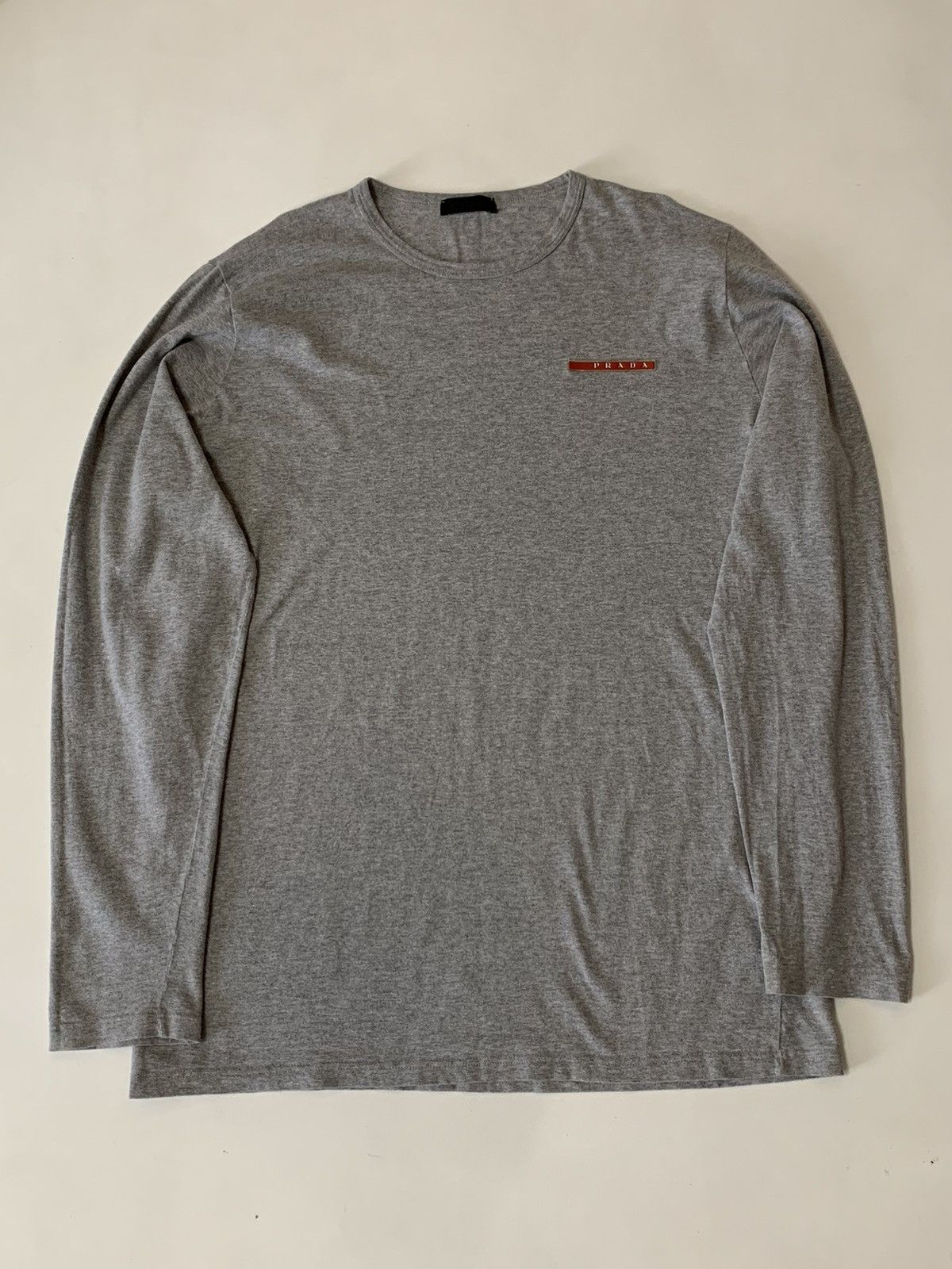 【期間限定】プラダ　LUNA ROSSA ロングTシャツ XS 　ルナロッサ 期間限定】プラダ LUNA ROSSA Tシャツ ピレリ ルナロッサ - メルカリ
