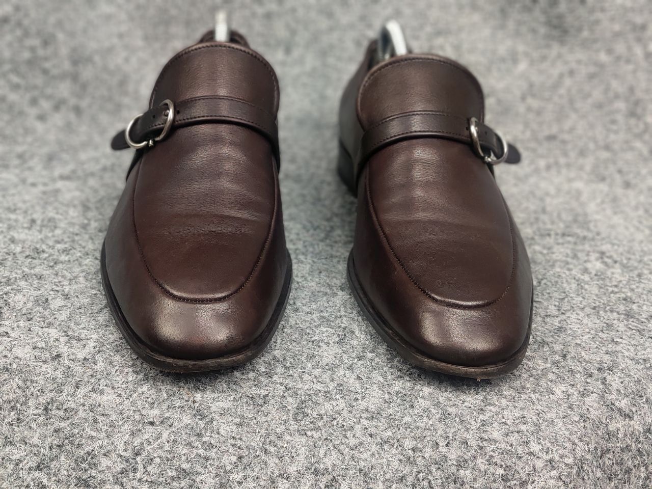 Salvatore Ferragamo Salvatore Ferragamo Terence Apron Toe Loafer Logo Shoes Size US 9 / EU 42 - 6 Thumbnail